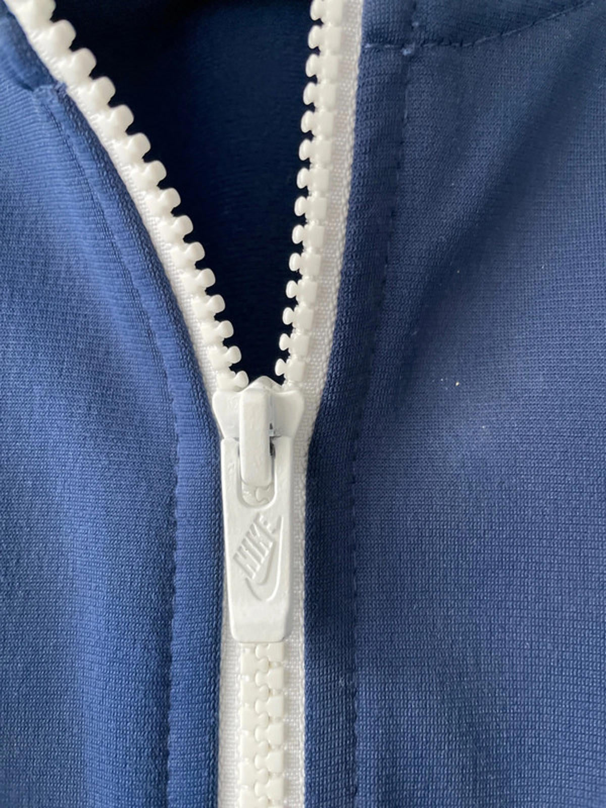 Men’s Nike Long Sleeve Track Jacket In Navy - Medium - 2265