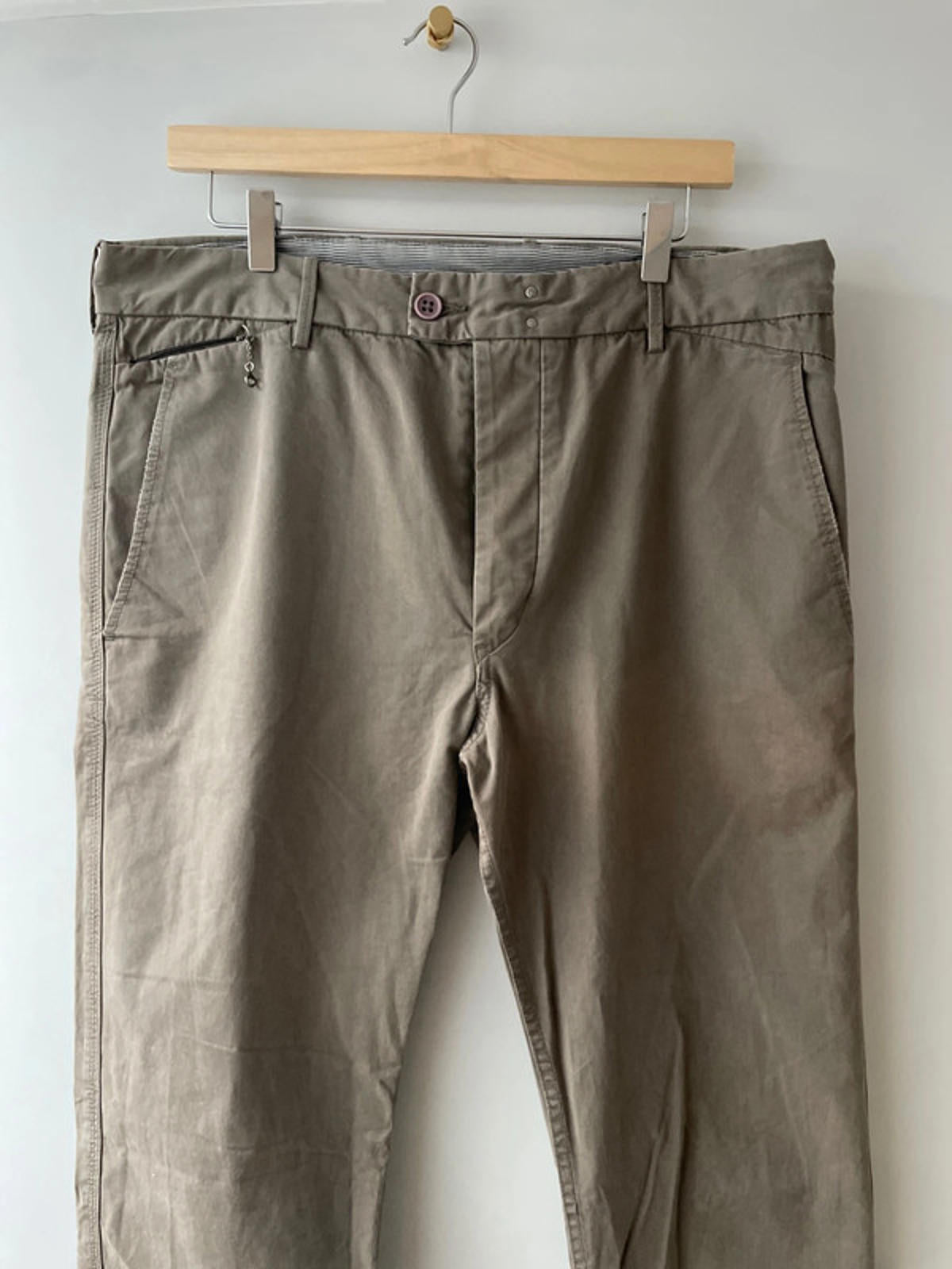 Men’s Diesel Stright Fit Classic Chino Trousers In Beige - W33/L34 - 2789