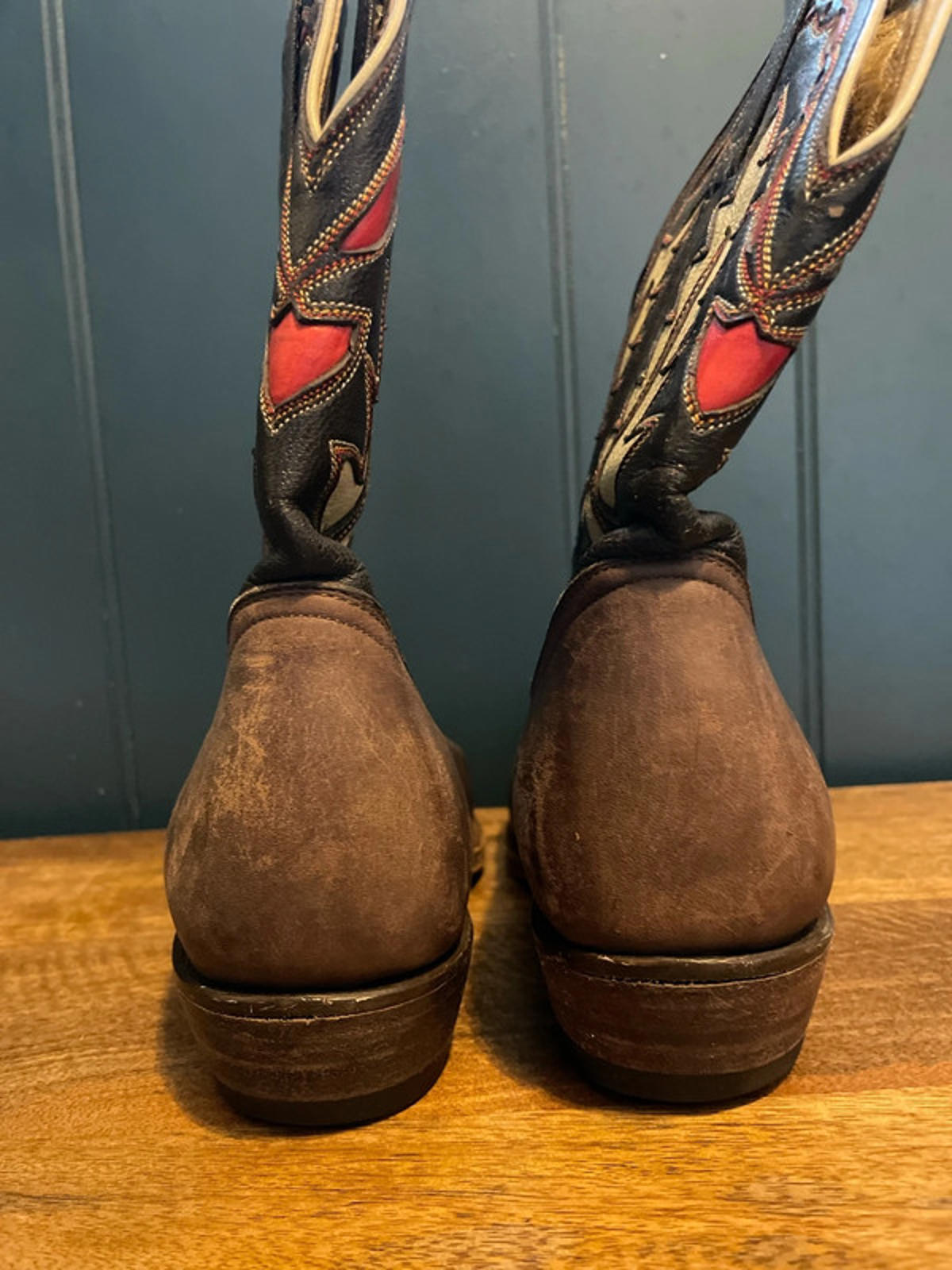 Women’s Buffalo Premium Leather Hand Crafted Cowboy Boots - UK5- 2575