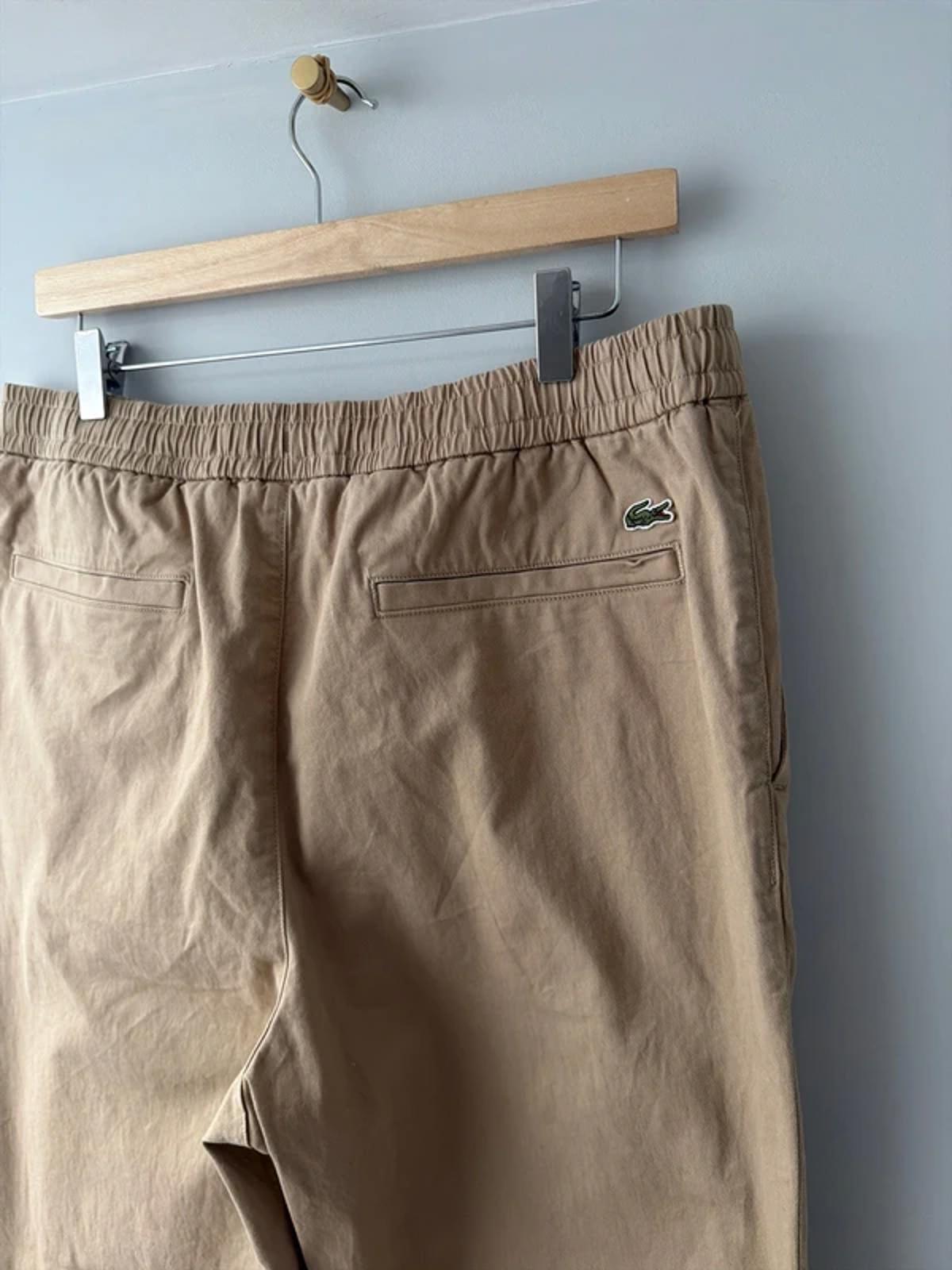 Men’s Lacoste Straight Leg Elasticated Waist Chino Trousers In Beige - W32/L30 - 3246