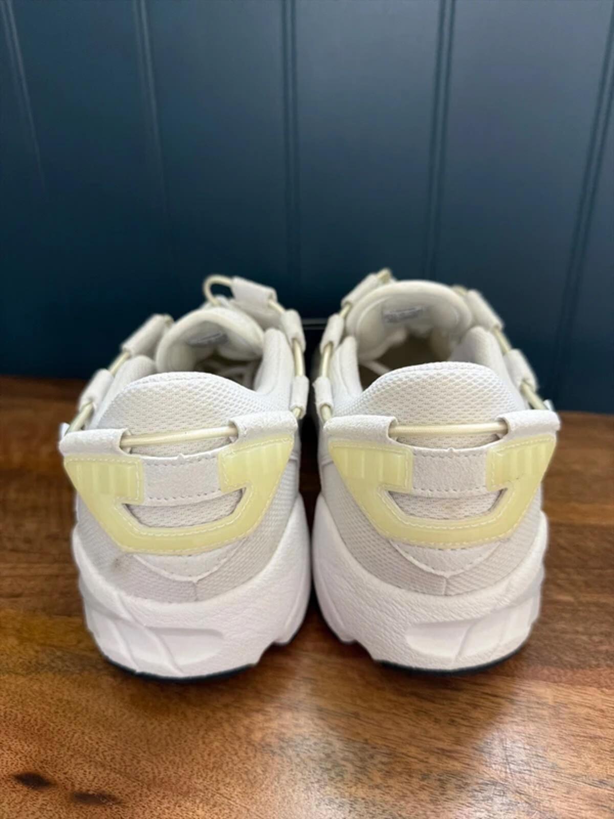 Men’s Asics Gel-Mai limited edition chunky sole trainers in white - uk8.5 - 3477