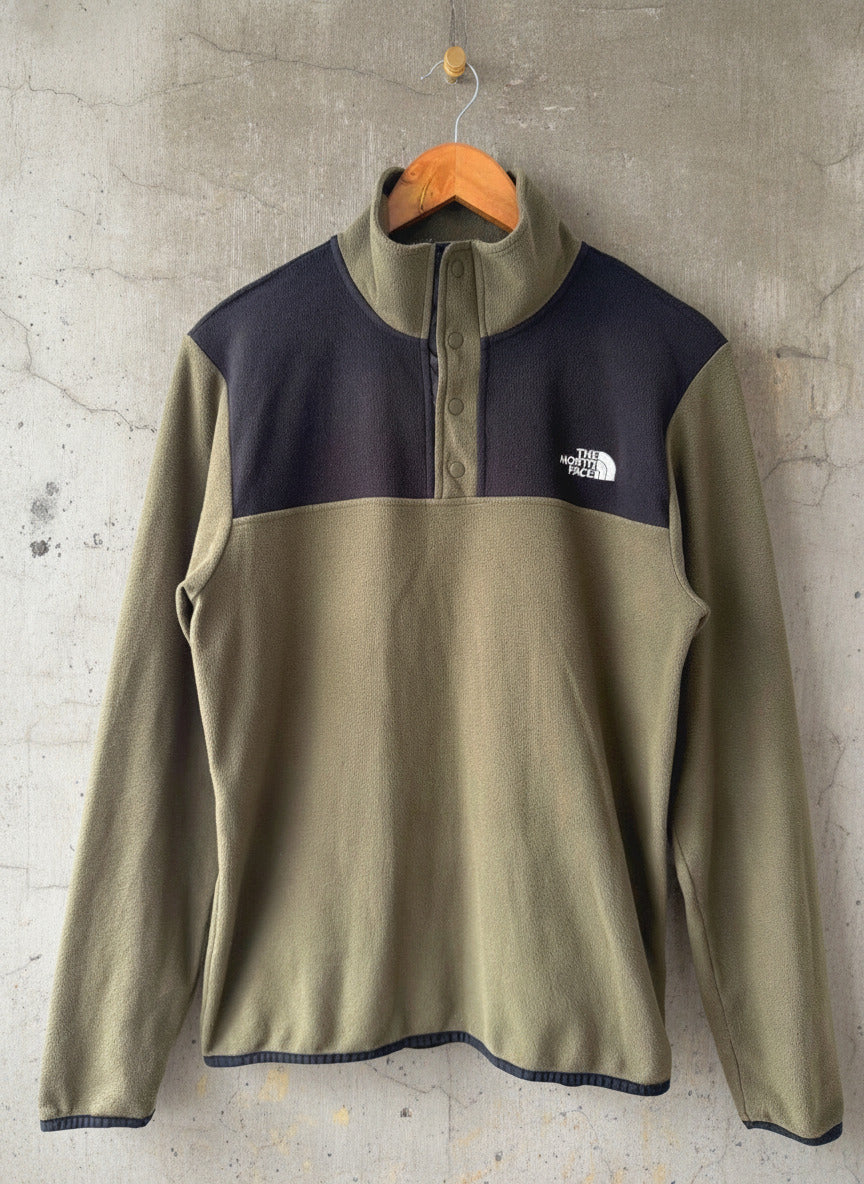 Men’s The North Face Fleece Pullover Top In Olive Green and Black - Small - 3648
