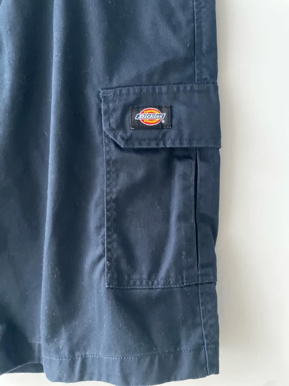 Men’s Dickies Baggy Fit Cargo Shorts In Navy Blue - W36/L10 - 3126