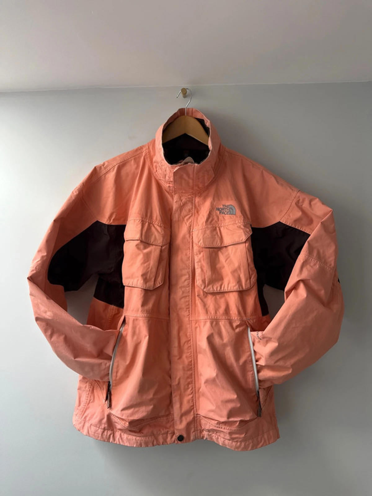 Men’s The North Face HyVent Waterproof Jacket Coat - Medium - 1008