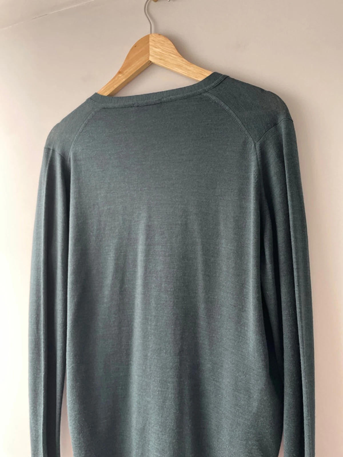 Men’s John Smedley Premium Merino Wool Long Sleeve Cardigan - Medium - 1936
