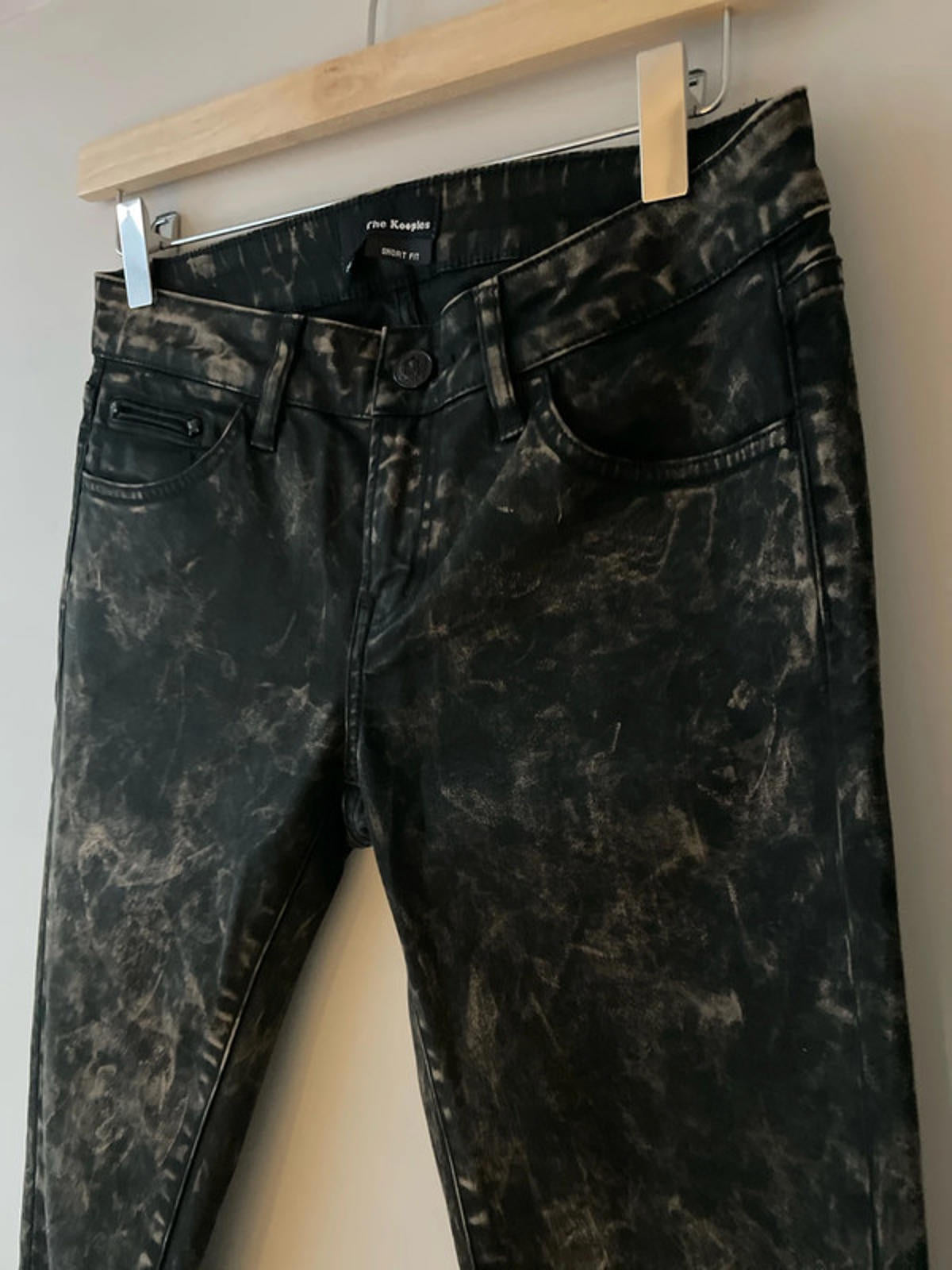 Women’s The Kooples Skinny Short-fit Jeans In Black Acid Wash - W26/L27 - 2503