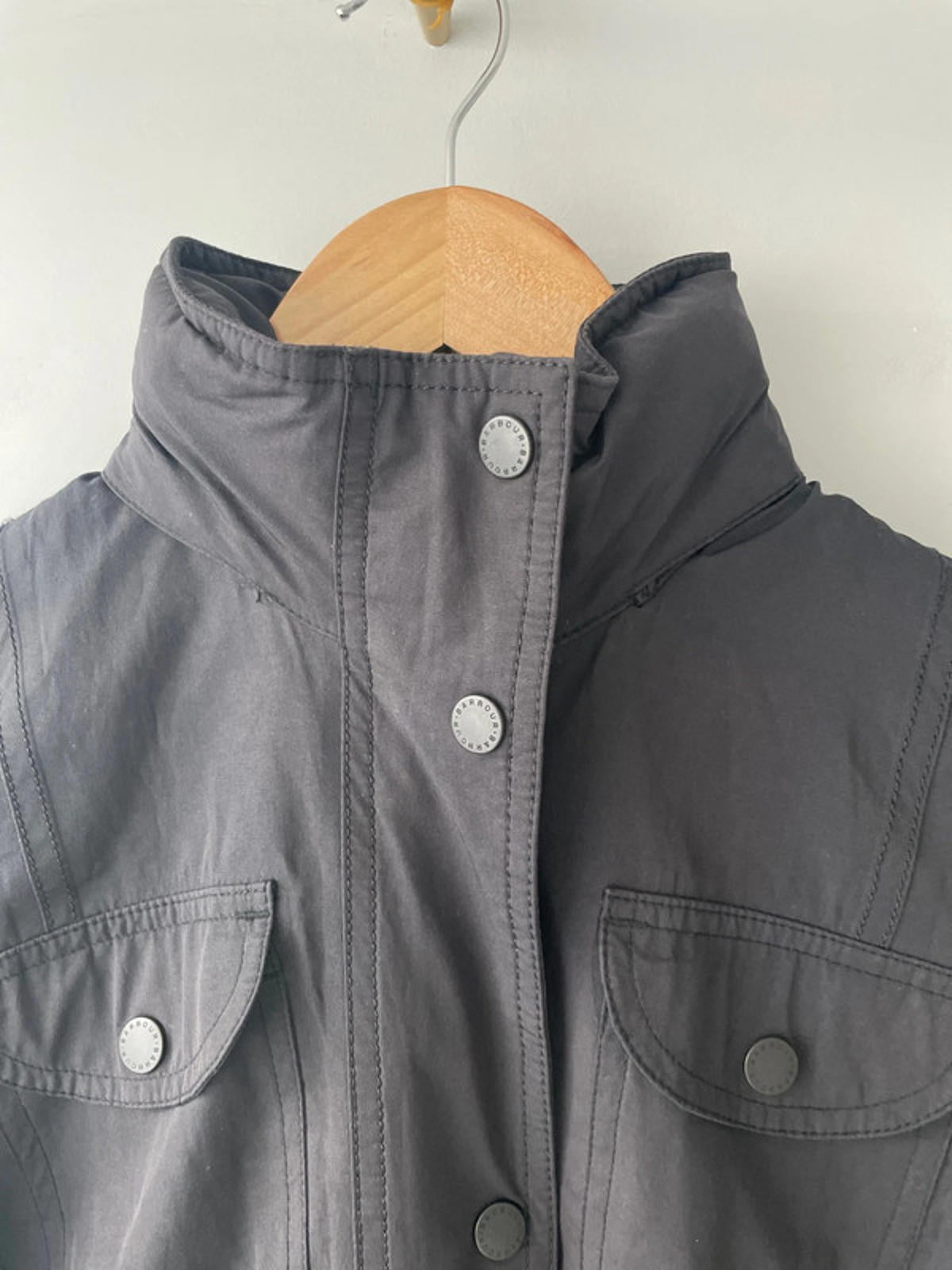 Women’s Barbour Waterproof And Breathable Jacket Packable Hood In Black - UK 12 - 2241