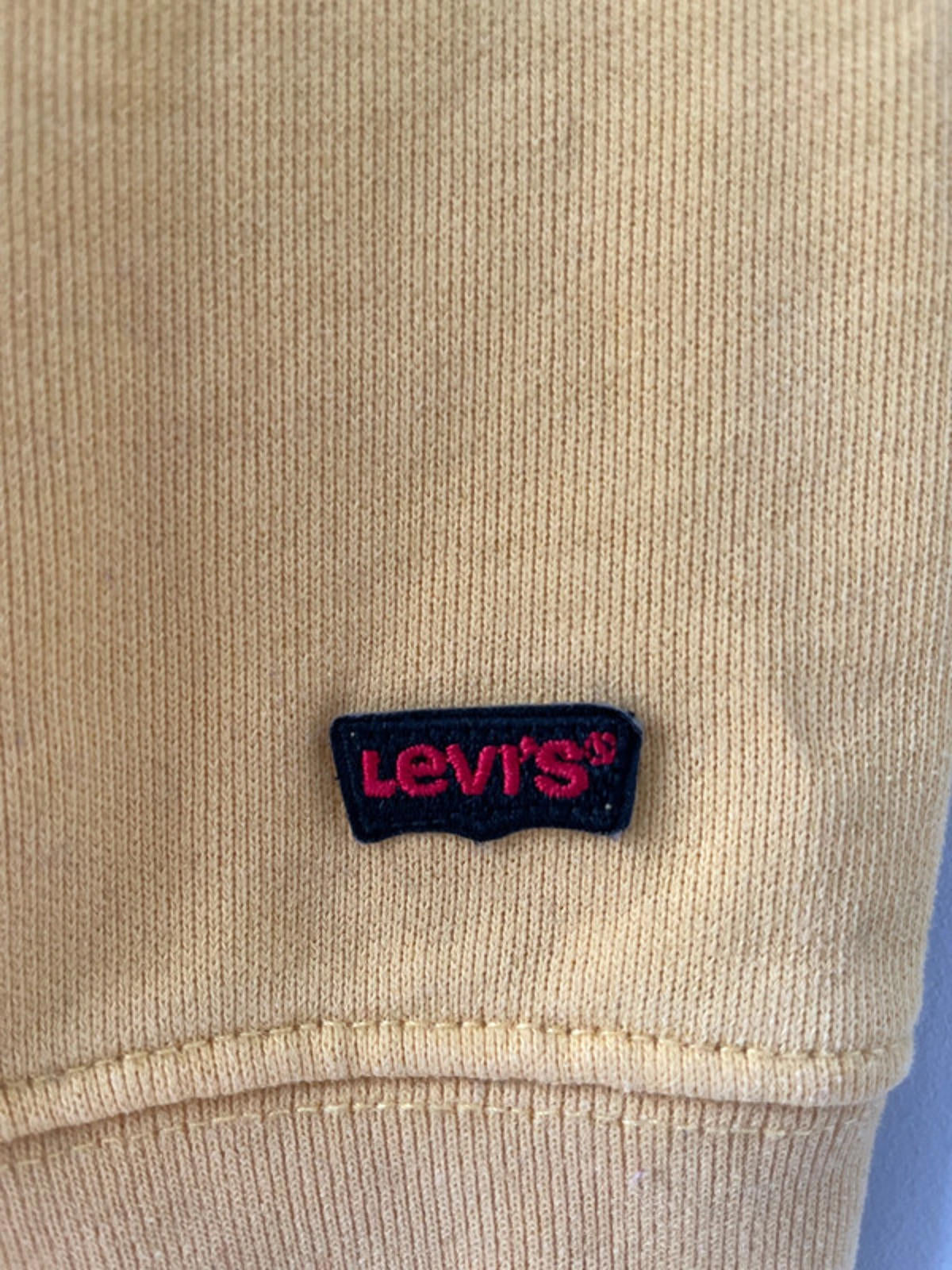 Levis x Stranger Things Eleven's Crewneck Sweatshirt Jumper In Yellow - Large - 2238
