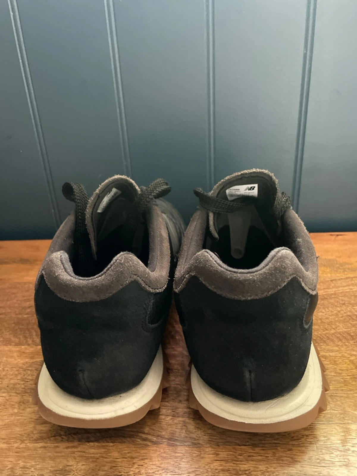 Men’s New Balance RC30 Black Magnet Trainers with Gum Sole - UK10 - 1625