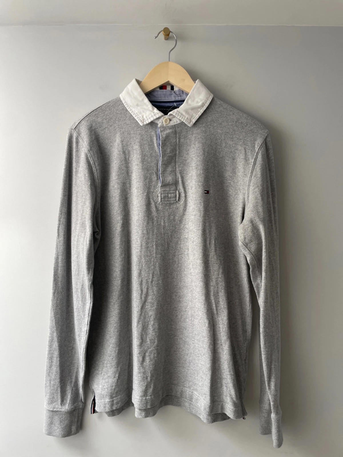 Men’s Tommy Hilfiger Rugby Polo Shirt Top In Grey - Medium- 2148