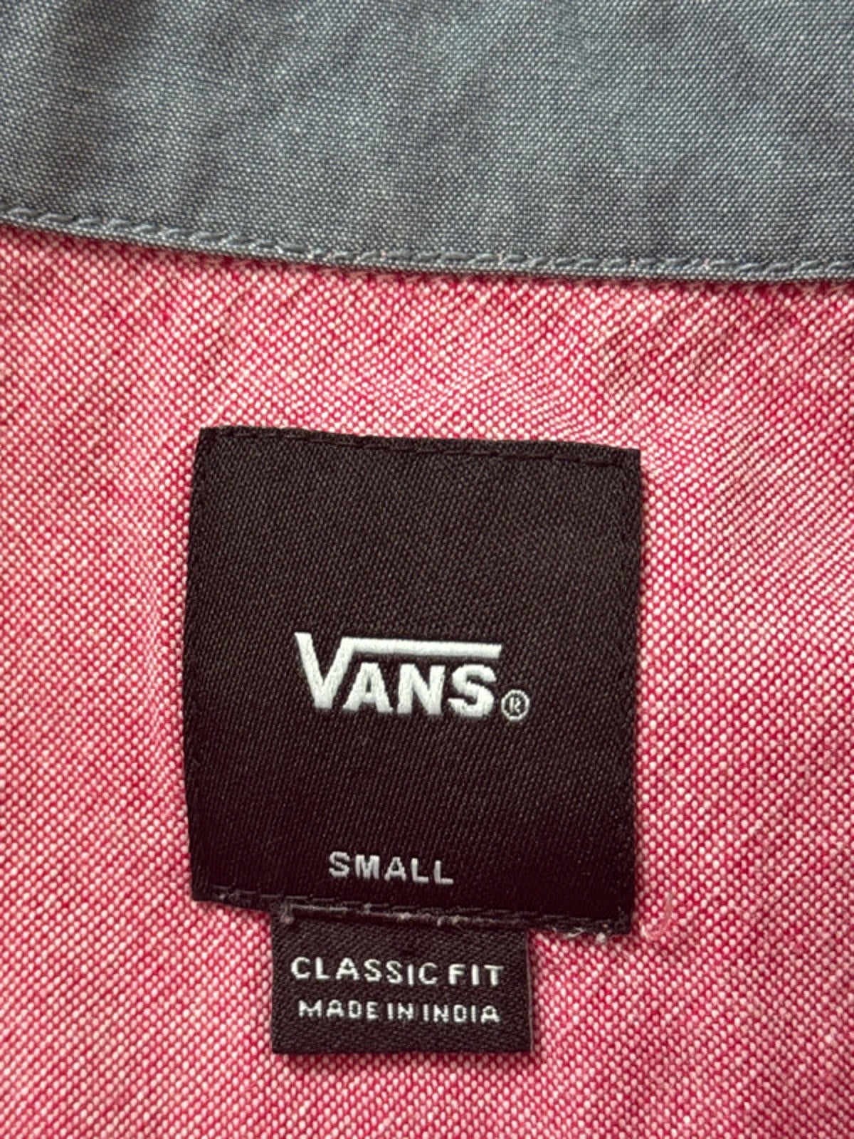 Men’s Vans Classic Fit Short Sleeve Chambray Shirt In Pink - Small   -1367