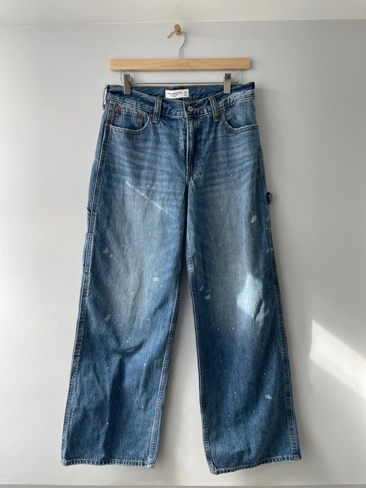 Women’s Abercrombie & Fitch Ultra Loose Low Rise Jeans W26/L30 - 2251