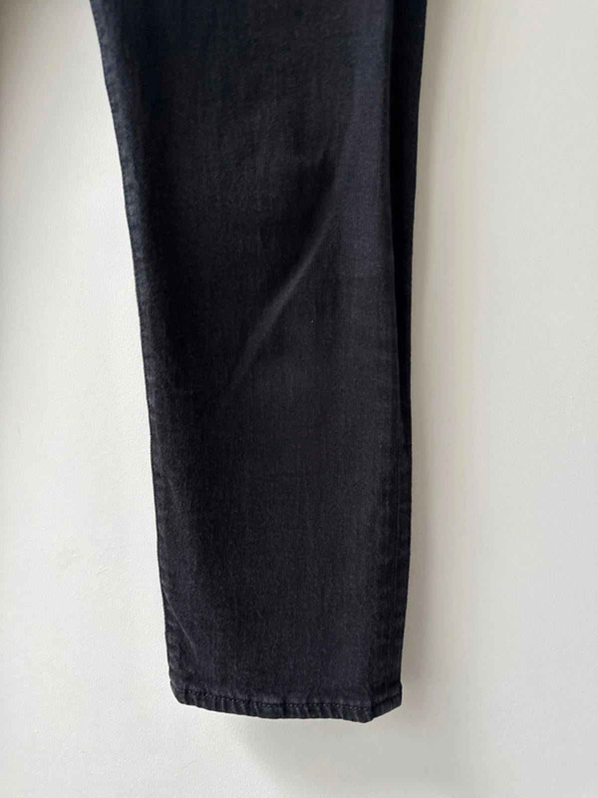 Women’s Levi’s Wedge Straight High Waisted Fit Jeans In Black - W25/L28 - 1957