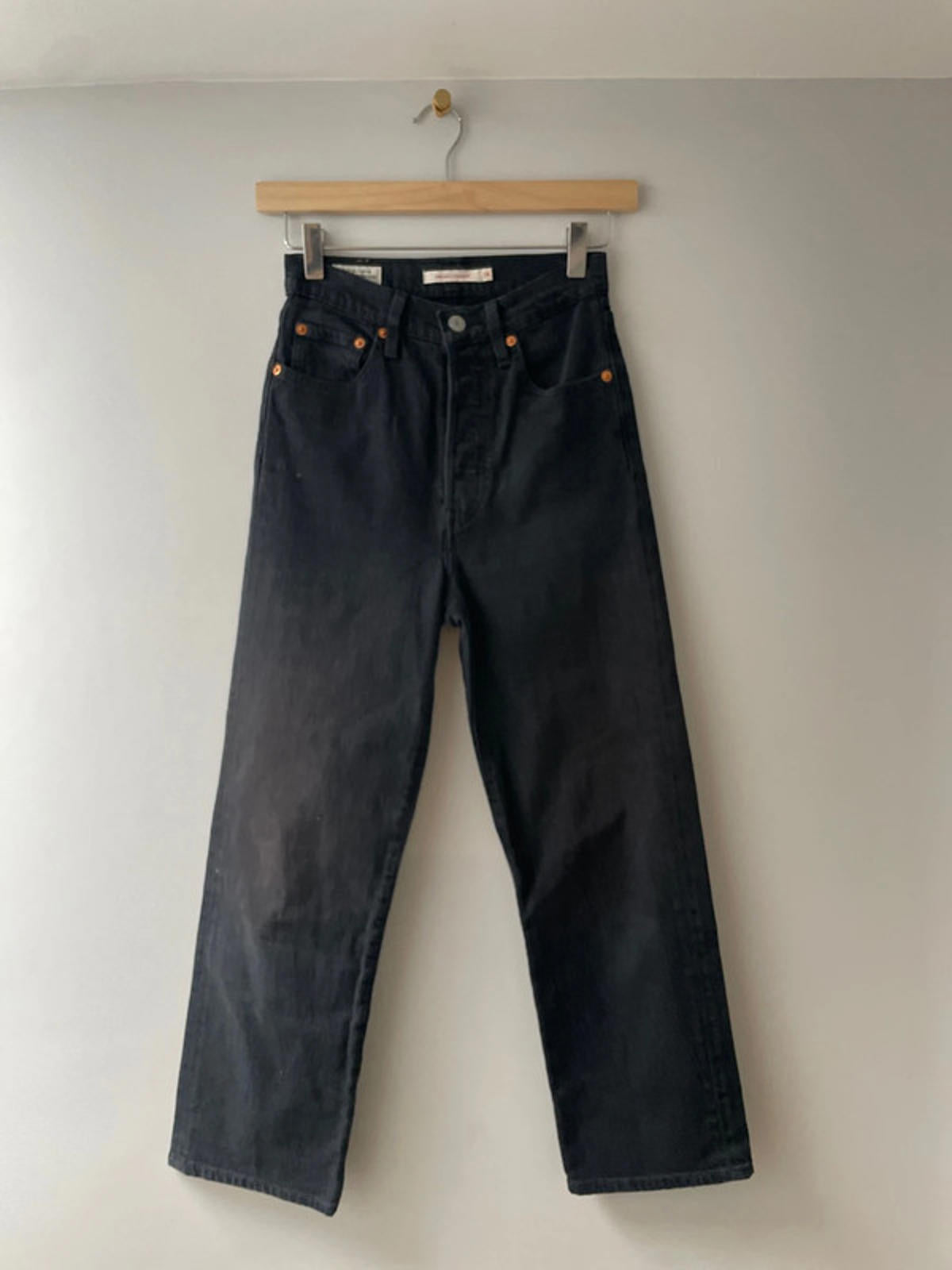 Women’s Levi’s High Waisted Ribcage Straight Fit Jeans In Black - W24/L27 - 2791