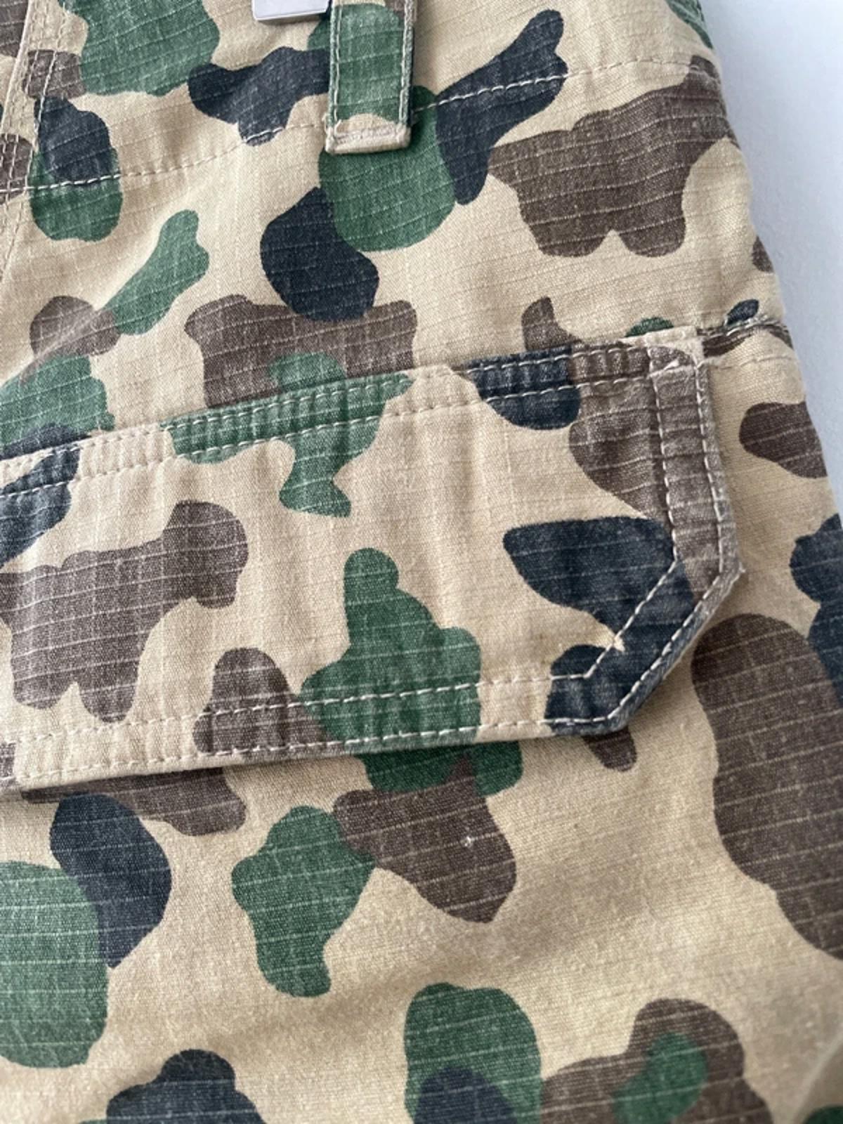 Men’s Dickies Camouflage Print Baggy Fit Cargo Shorts In Green - W30/L10 - 3122