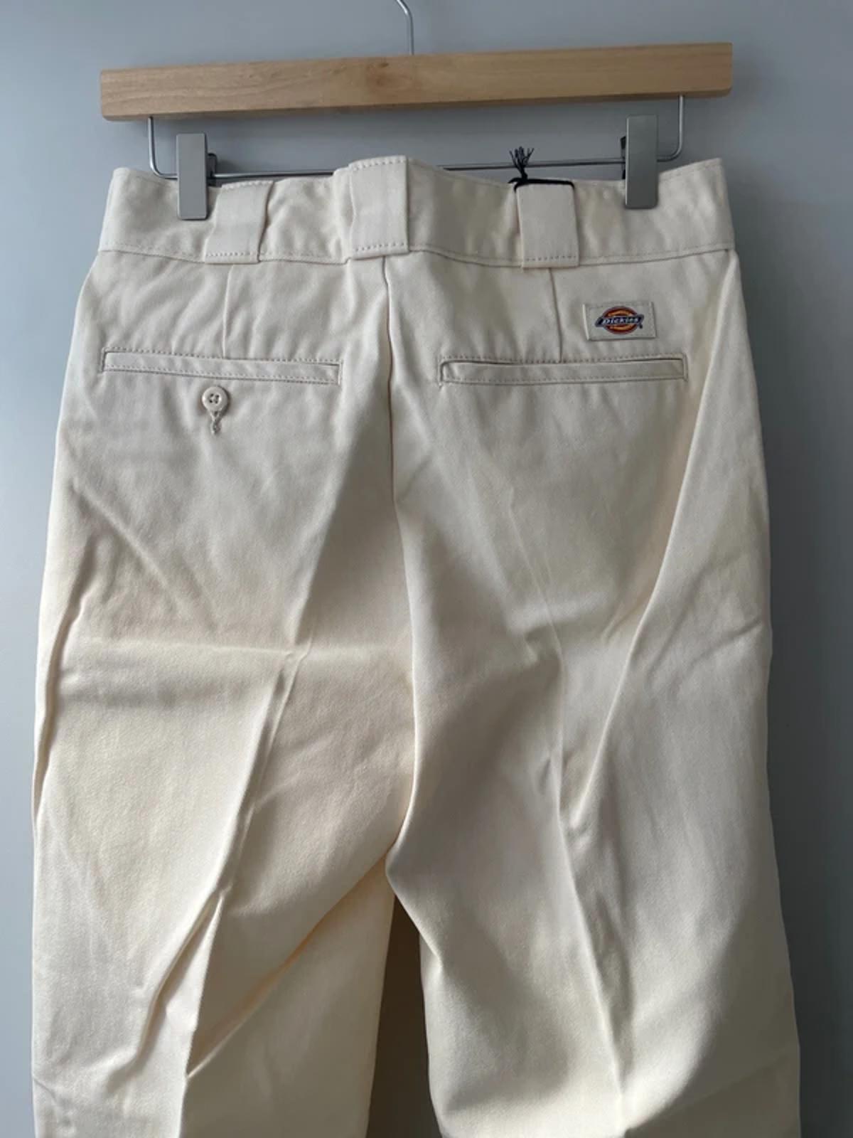 Women’s Dickies Elizaville Straight Leg Chino Trousers In Cream - W26/L29 - 3007