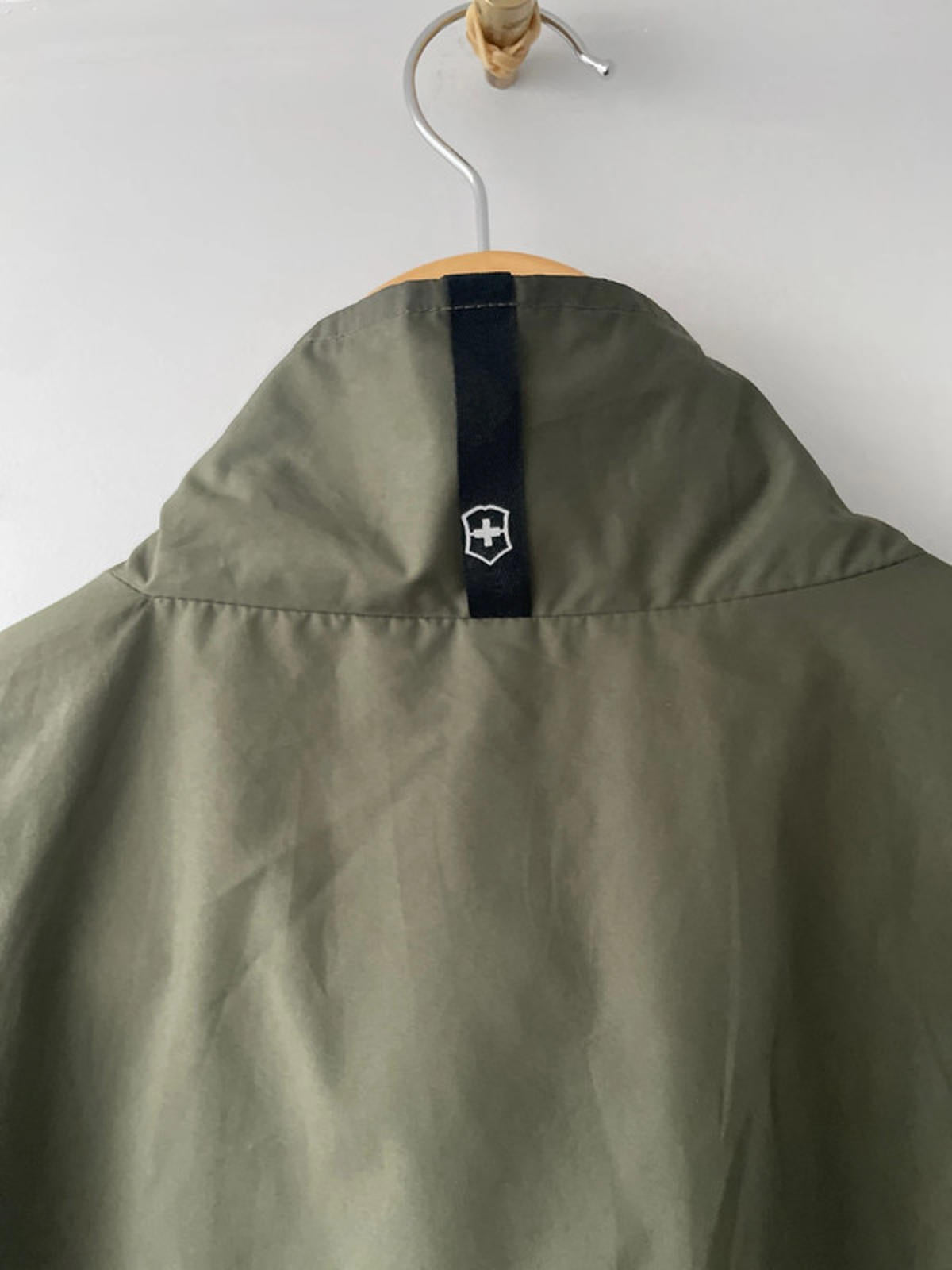 Men’s Victorinox Lightweight Harrington Jacket in Green - Large - 2664
