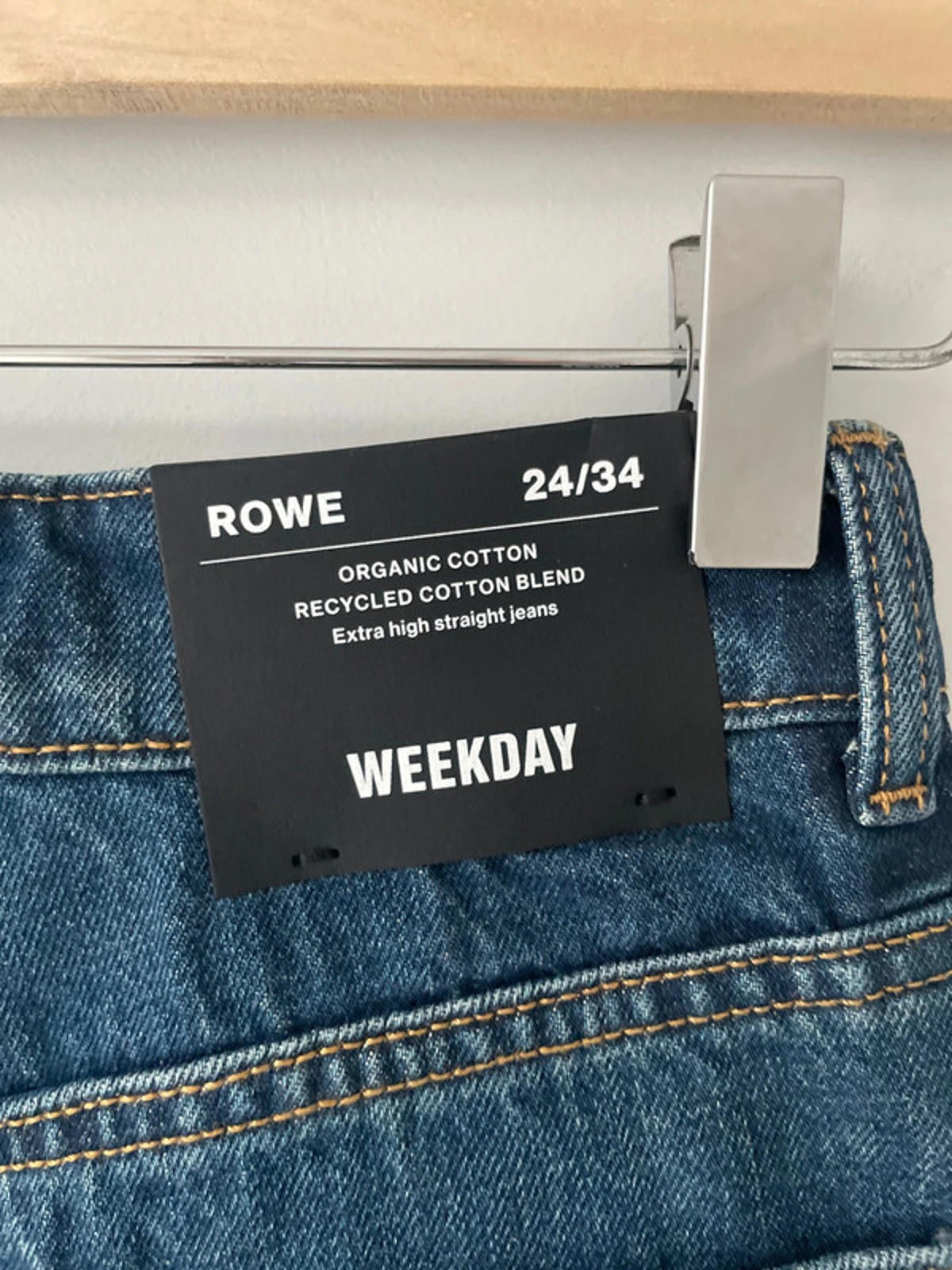 Women’s Weekday Rowe Extra High Waist Straight Fit Jeans - W24/L34 - 1823