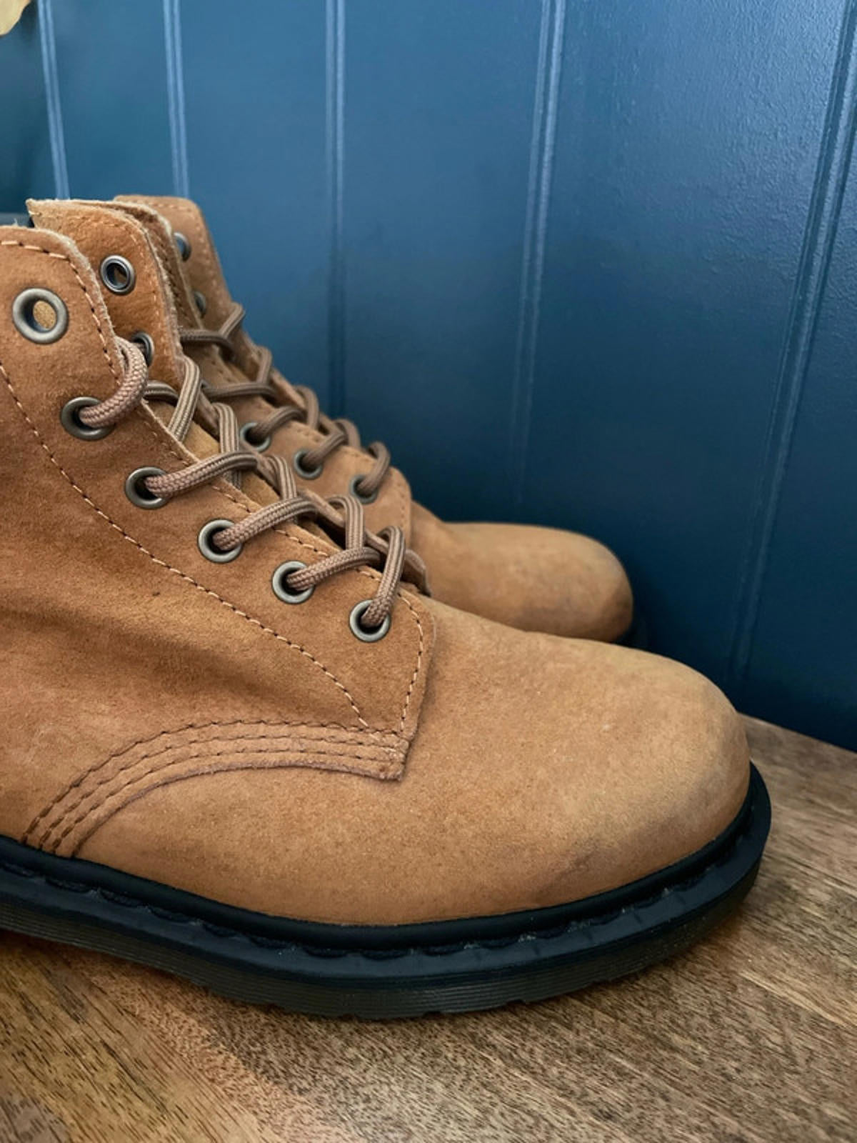 Women’s Dr Martens Soft Buck 939 Suede Lace Up Boots In Tan - UK 6 - 2358