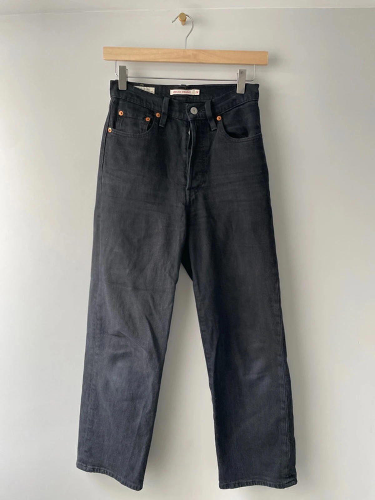 Women’s Levi’s High Waisted Ribcage Straight Fit Jeans In Black - W24/L26 - 2270