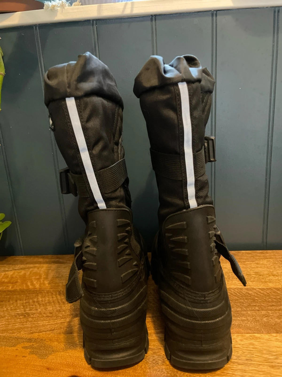 Women’s Mil-Tec Arctic Snow Boots with Thinsulate Insulation in Black - UK6-2642