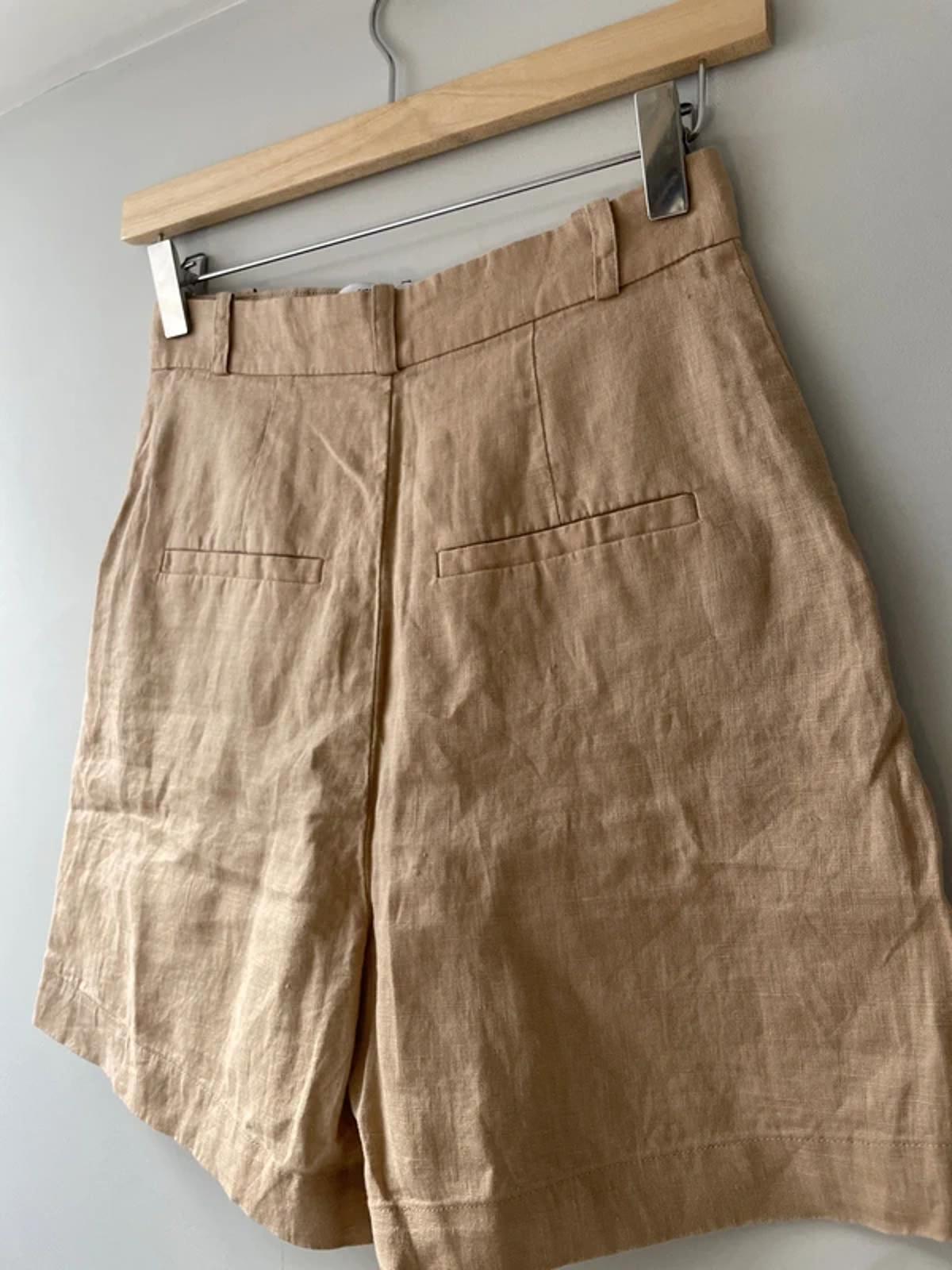 Women’s & Other Stories 100% Linen Shorts in Beige - UK 4 - 3082