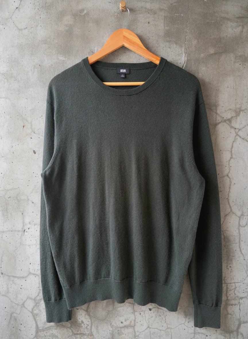 Men’s Uniqlo 100% Merino Wool Crew Neck Jumper In Dark Green - Large - 3408