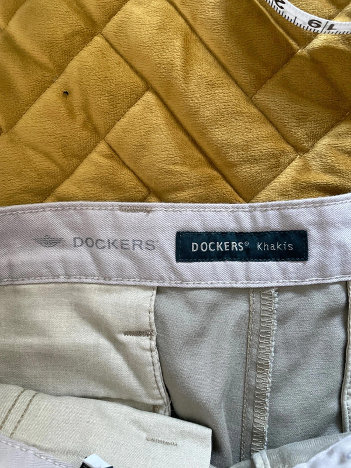 Men’s Dockers Khakis Premium Classic Chino Trousers - W34/L30 - 1707