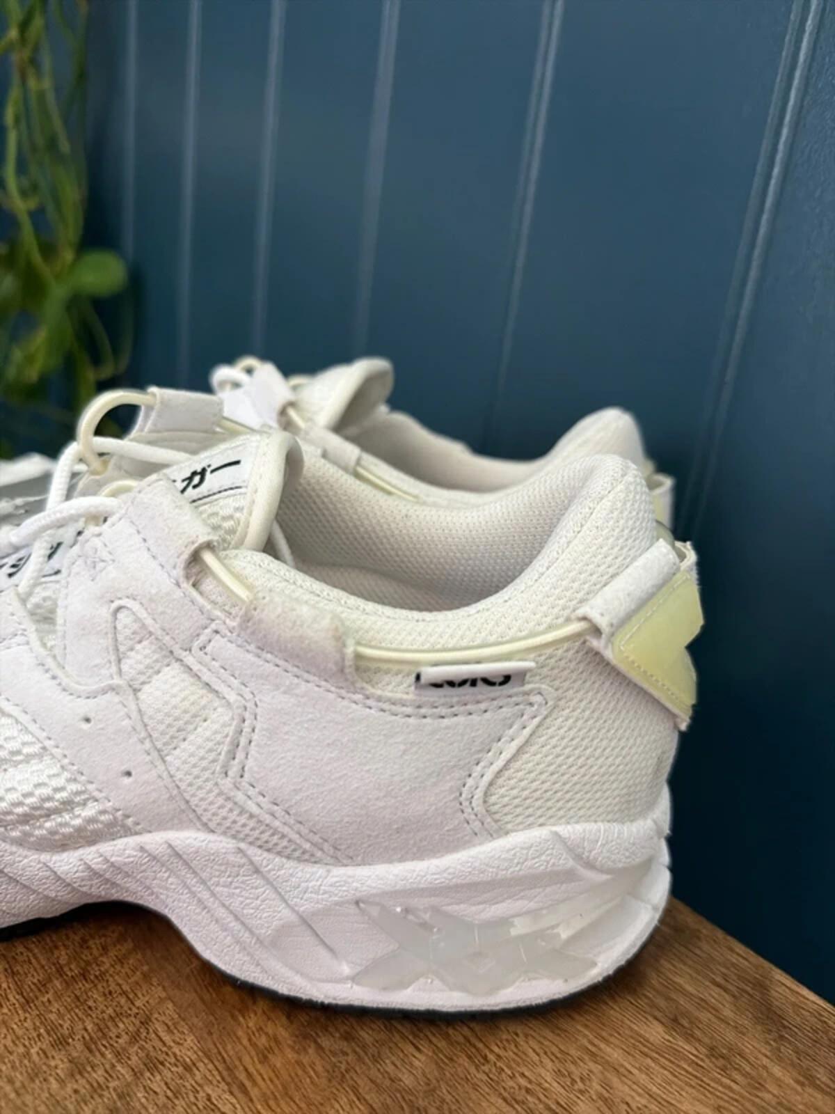 Men’s Asics Gel-Mai limited edition chunky sole trainers in white - uk8.5 - 3477