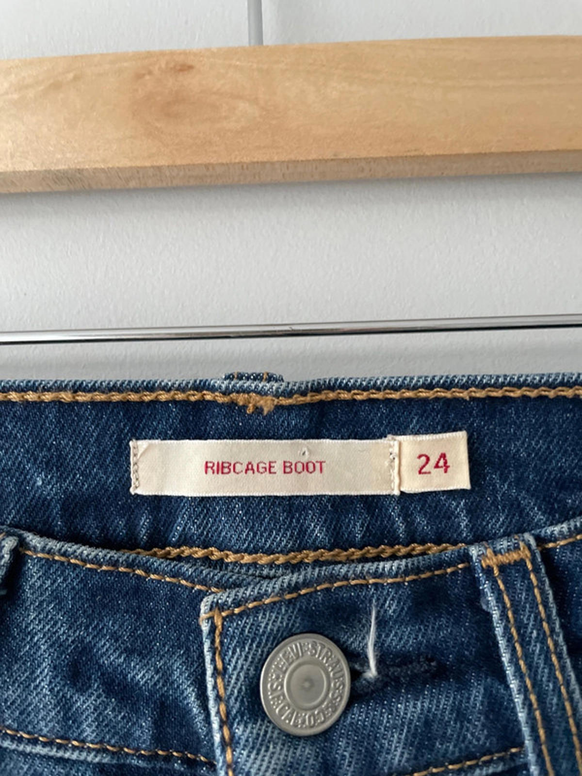 Women’s Levi’s High Waisted Ribcage Straight Fit Jeans In Navy - W24/L33 - 2753