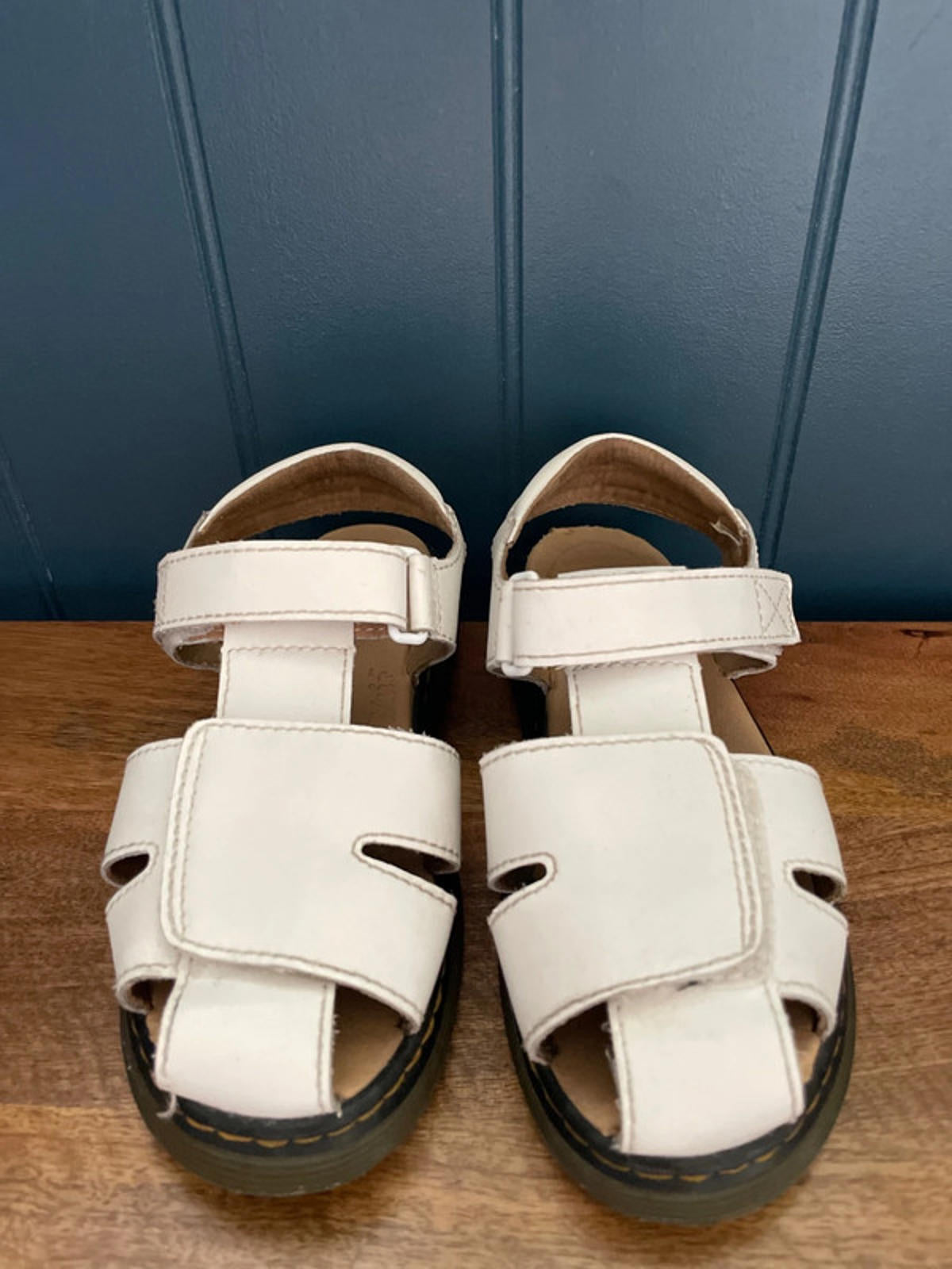 Women’s Dr. Martens Premium Leather Sandals with chunky sole  - UK 3 - 0903