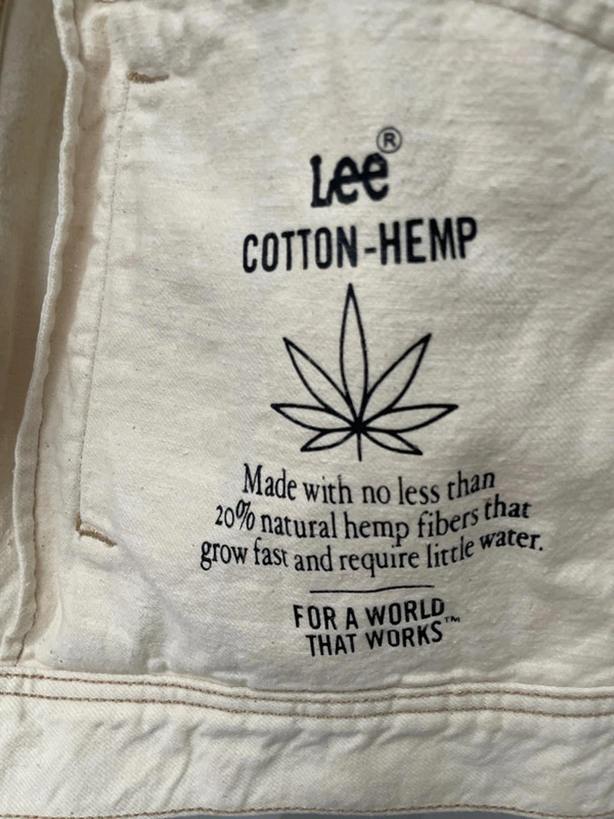 Men’s Lee Relaxed Rider Denim Jacket In Ecru - Medium - 2377