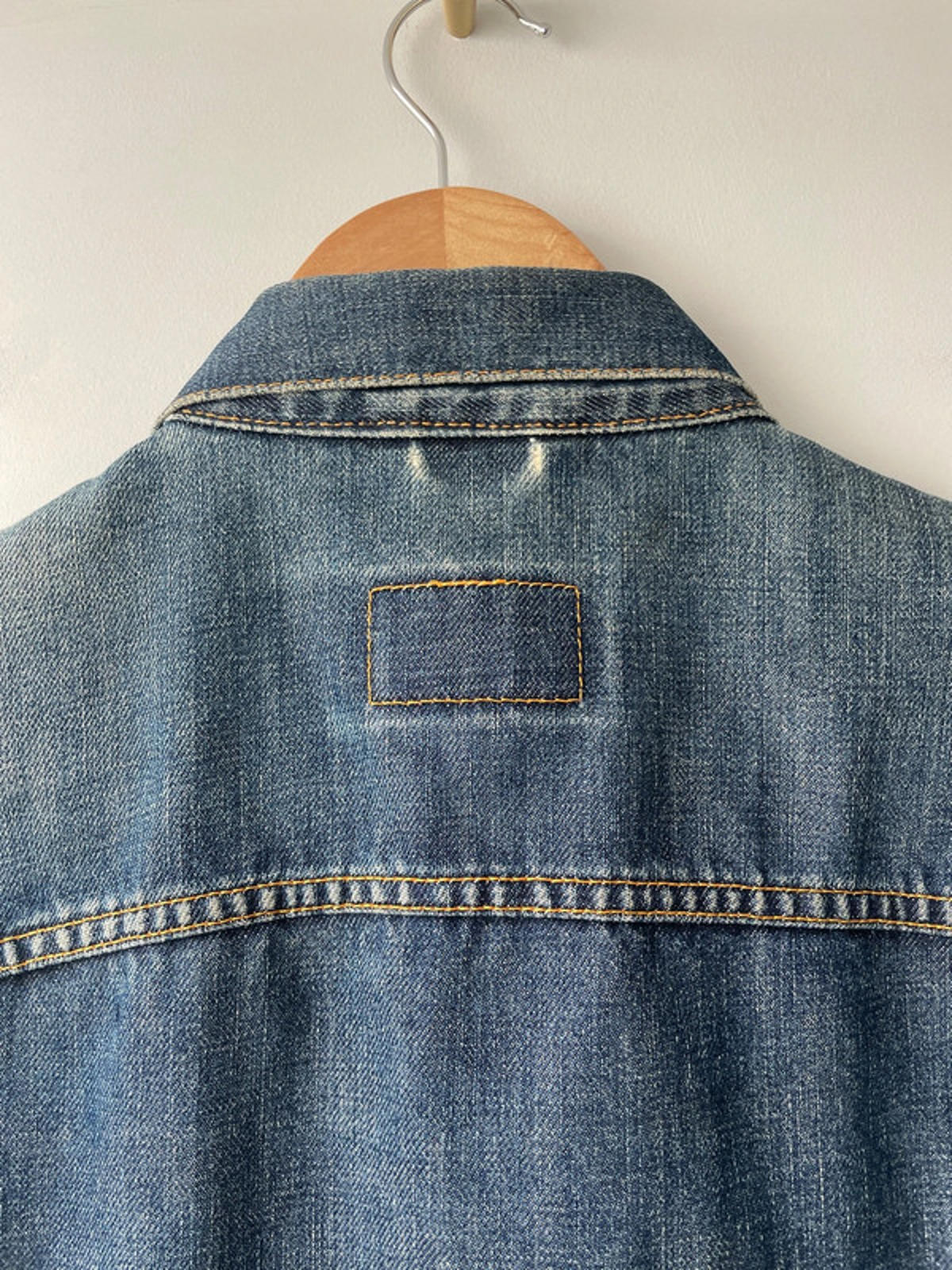 Women’s Levi’s Premium Denim Trucker jacket With Wash Effect - UK4 - 2143