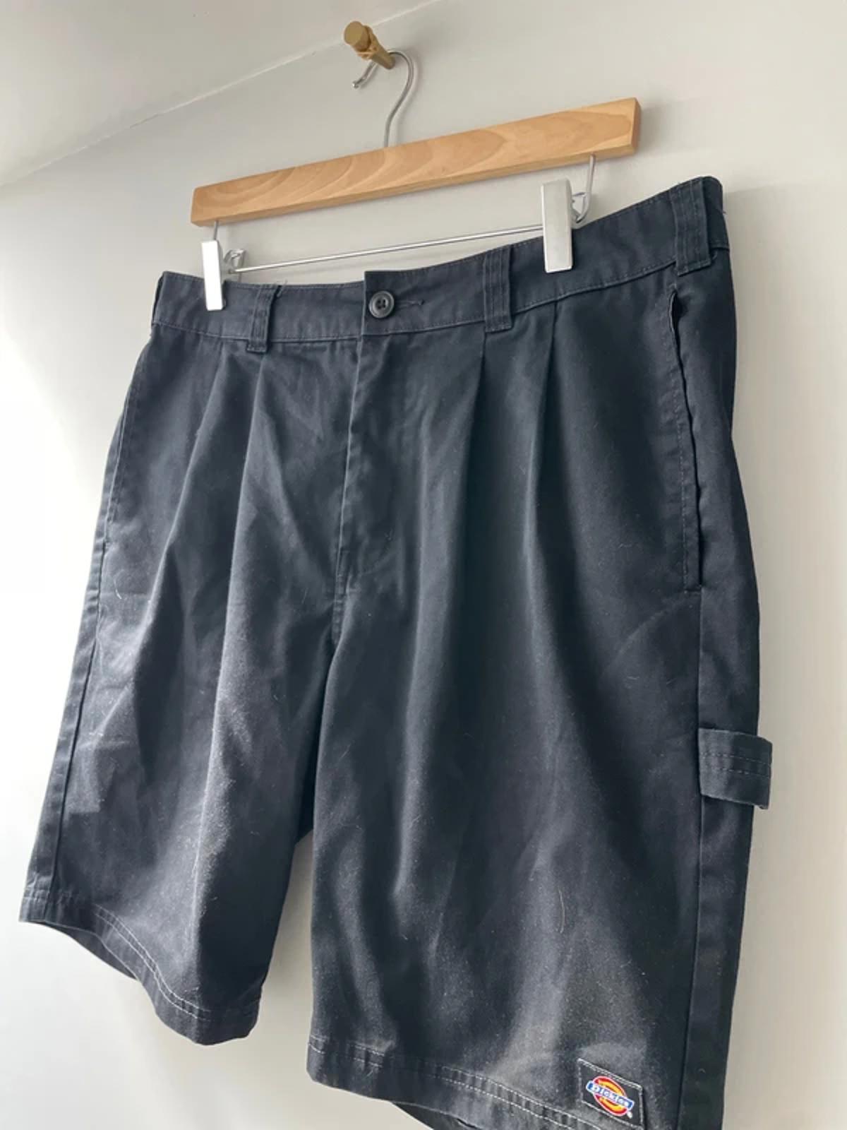 Men’s Dickies Cargo Chino Shorts in Black - W32/L9 - 3071