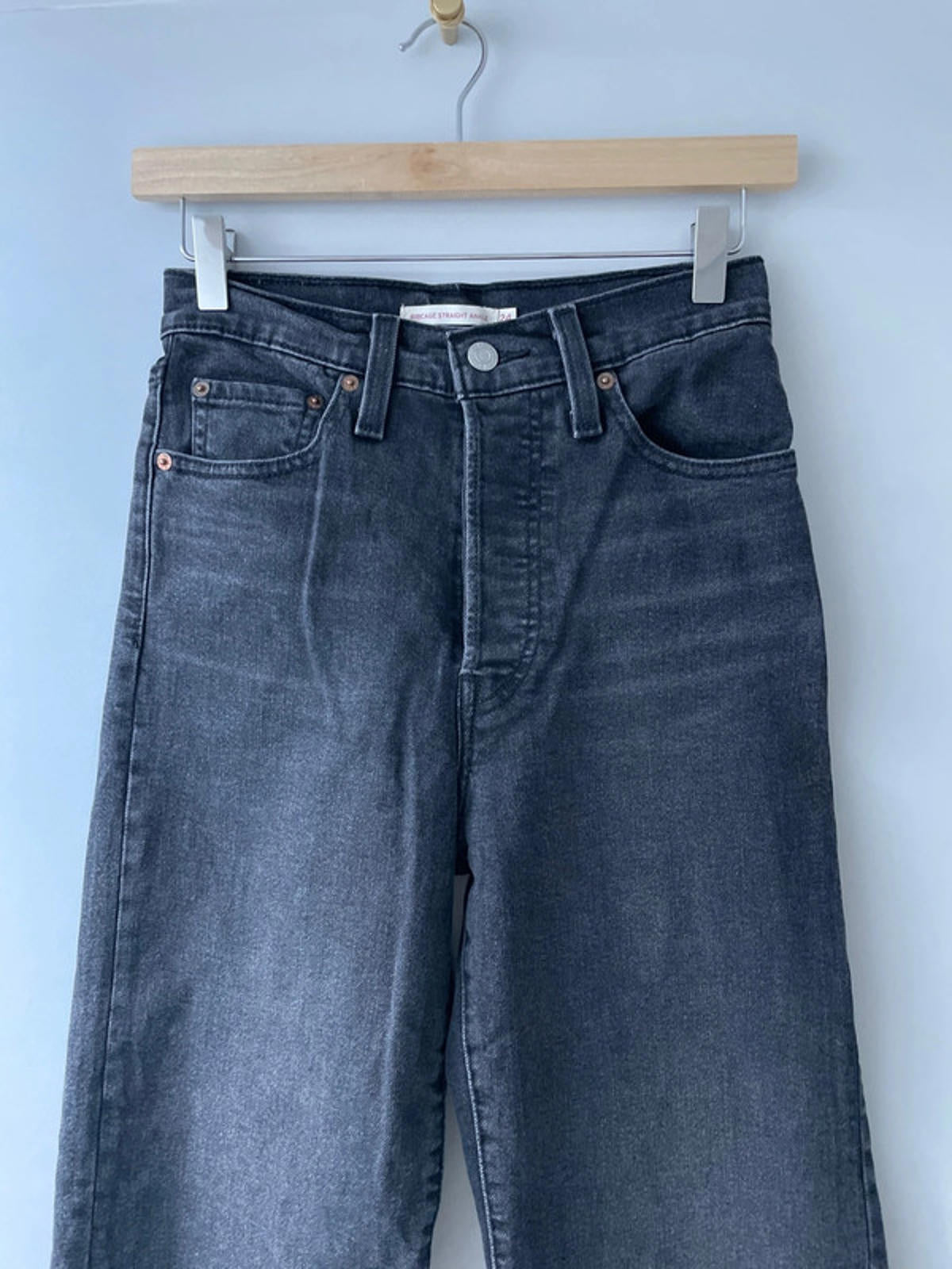 Women’s Levi’s High Waisted Ribcage Straight Fit Jeans In Black - W24/L27 - 2627