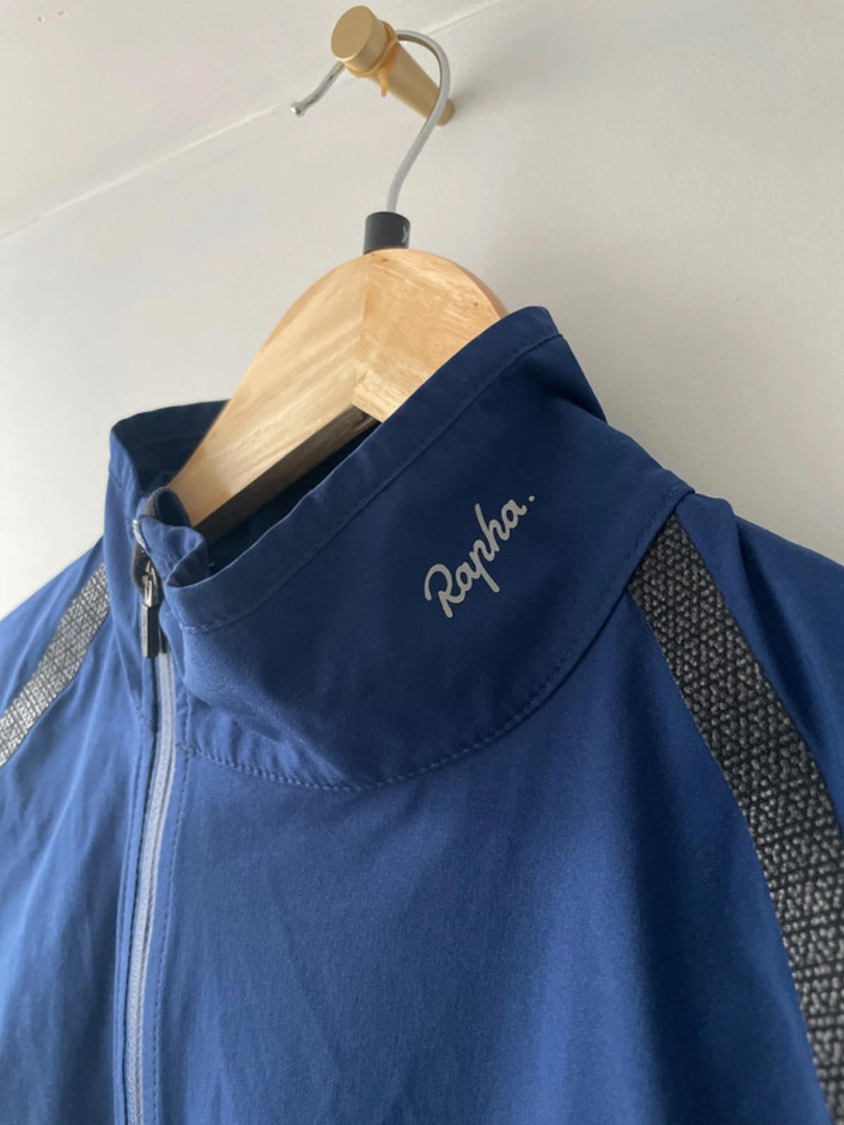 Men’s Rapha Long Sleeve lightweight Cycling Jacket In Navy - XSmall - 1911