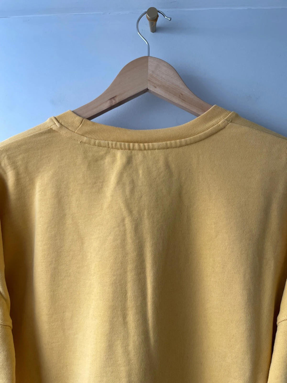 Levis x Stranger Things Eleven's Crewneck Sweatshirt Jumper In Yellow - Large - 2238