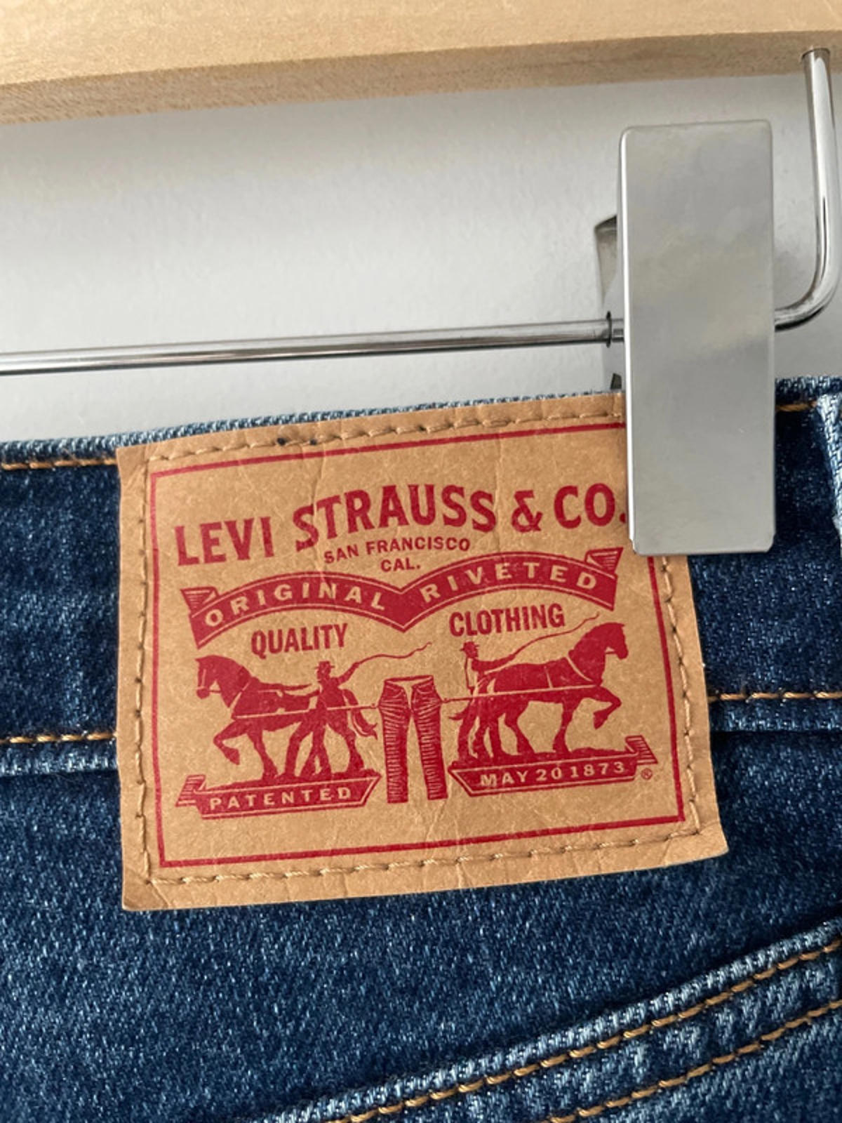 Women’s Levi’s High Waisted Ribcage Straight Fit Jeans In Navy - W30/L27 - 2489