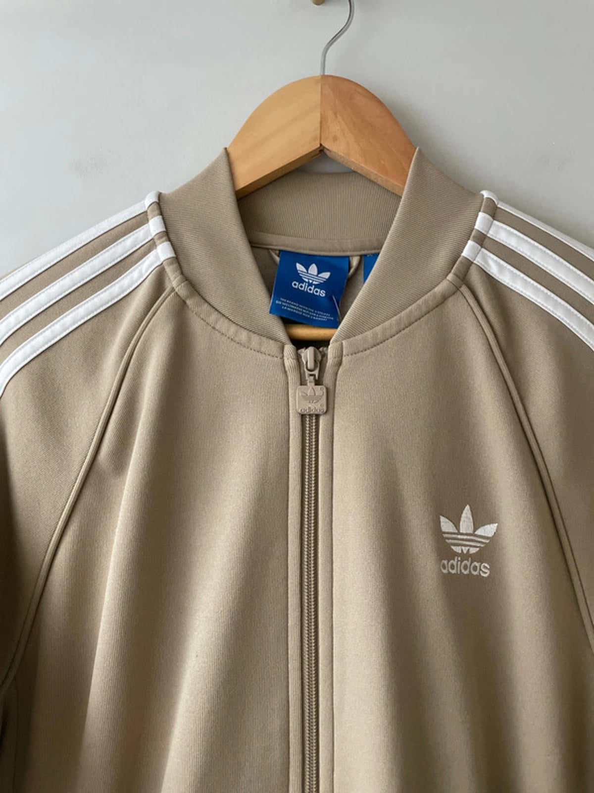 Women’s Adidas Track Jacket Full Zip In Beige - Medium - 2537
