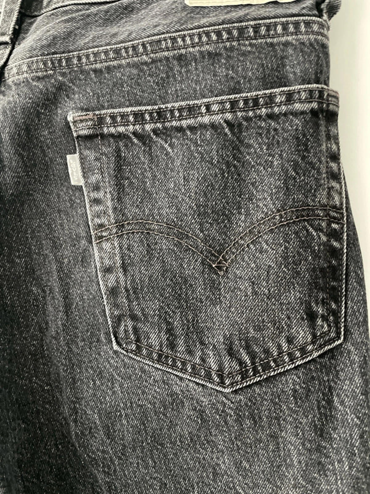 Men’s Levi’s Limited Edition Silver Tab Straight Fit Washed Jeans In Black - W32/L32 - 2528