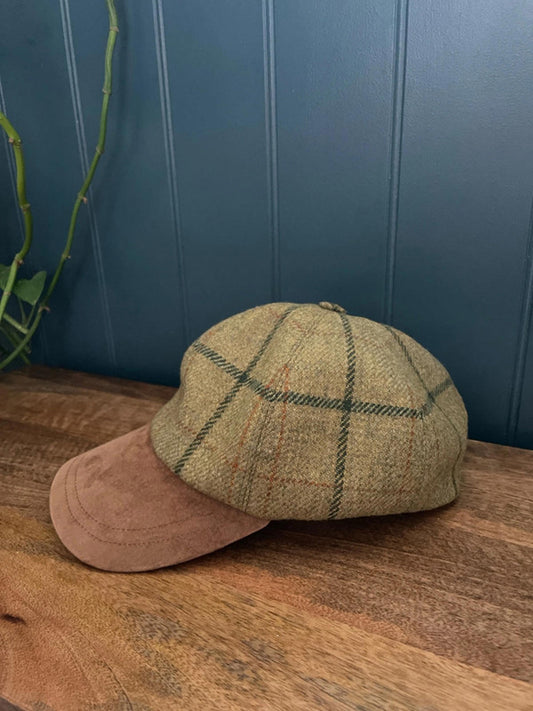 Unisex Olney Wool Tweed Checked & Suede Peak Cap In Green - Large - 2862