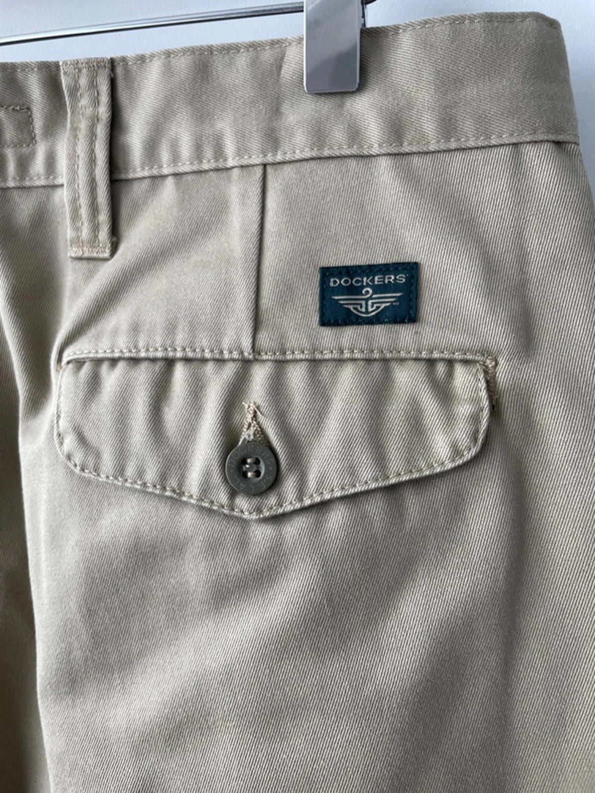 Men’s Dockers Khakis Premium Classic Chino Trousers - W34/L30 - 1707