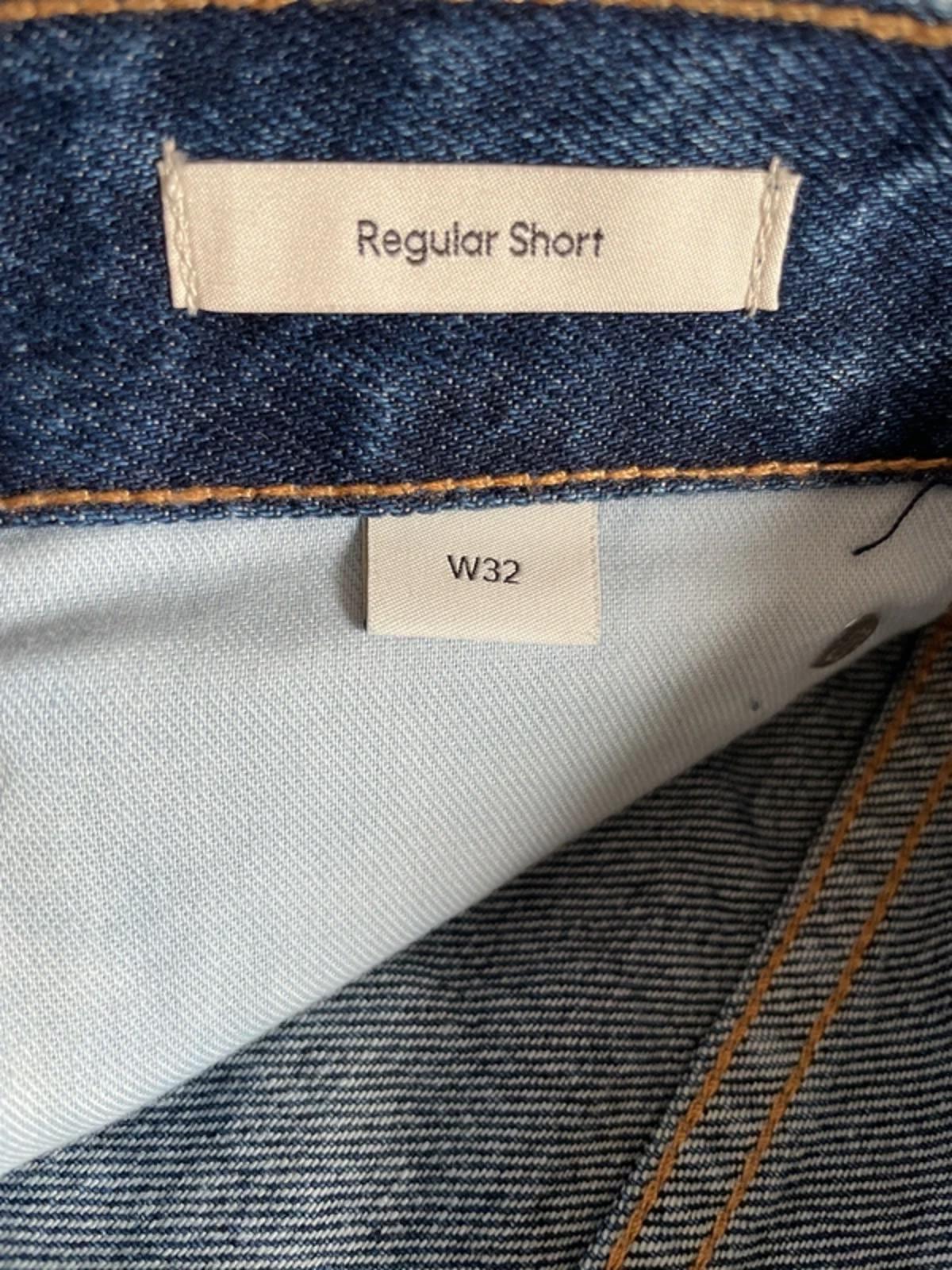 Men’s Calvin Klein Regular Fit Denim Shorts In Navy Blue - W32/L10 - 3141