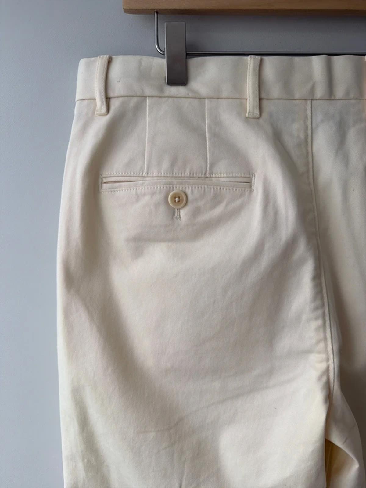Men’s Tommy Hilfiger Denton Straight Leg Chino Trousers In Cream - W31/L32 - 3250