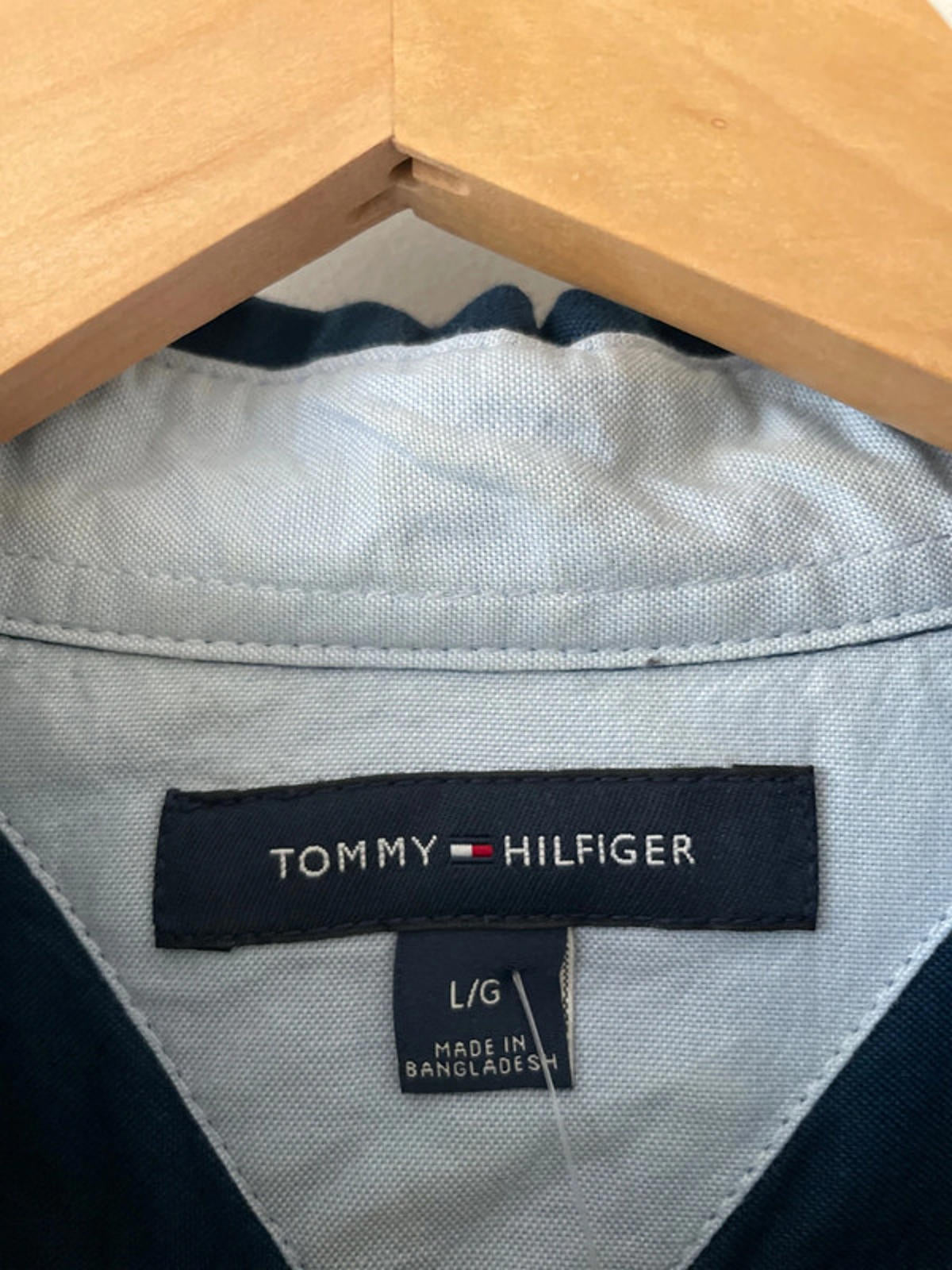 Men’s Tommy Hilfiger Button Down Collar Shirt in Navy - Large - 2568