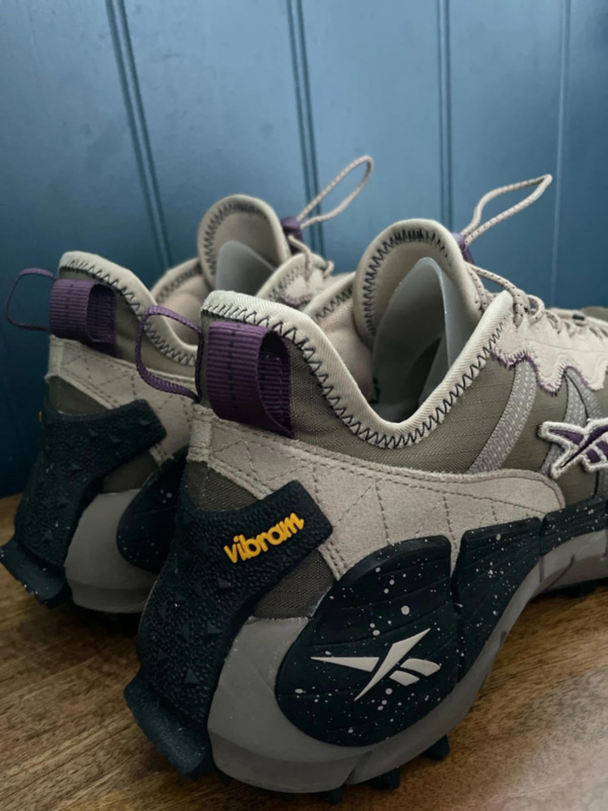 Men’s Reebok Zig Kinetica 2 Edge 'Army Green' size? Exclusive - UK10 - 2570