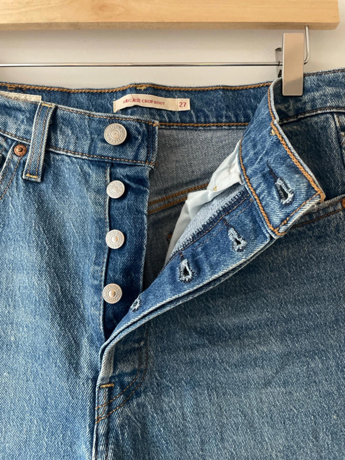 Women’s Levi’s High Waisted Ribcage Crop Boots Fit Jeans In Navy - W27/L27 -2760