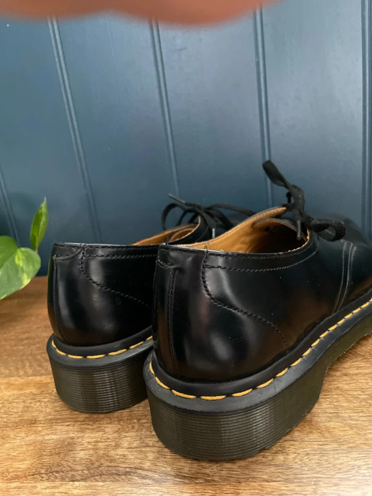 WoMen’s Dr Martens Siano Premium Soft Leather Lace Up Shoes In Black - UK5 - 2188