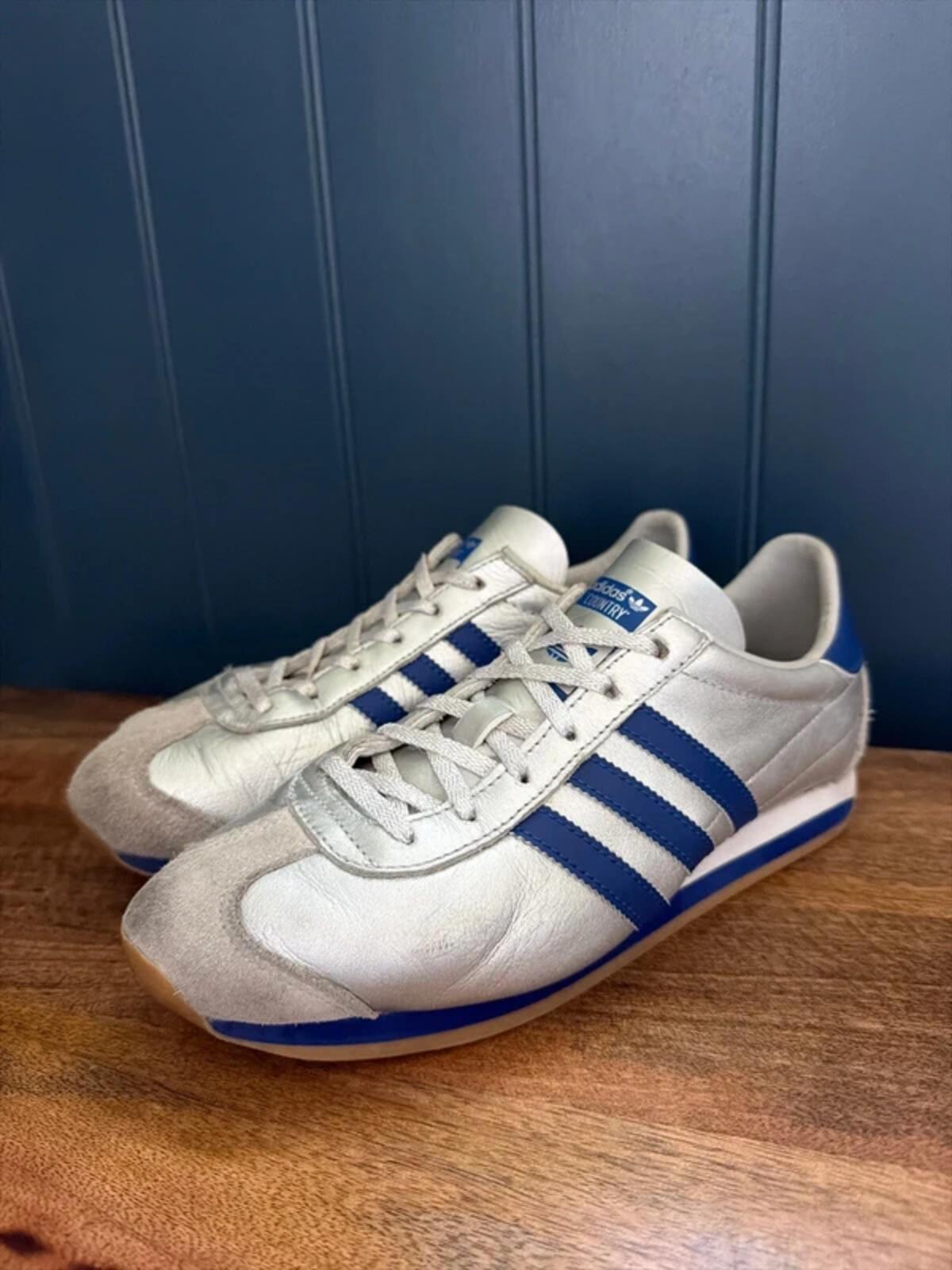 Women’s Adidas country OG leather trainers in silver - uk5.5 - 3447