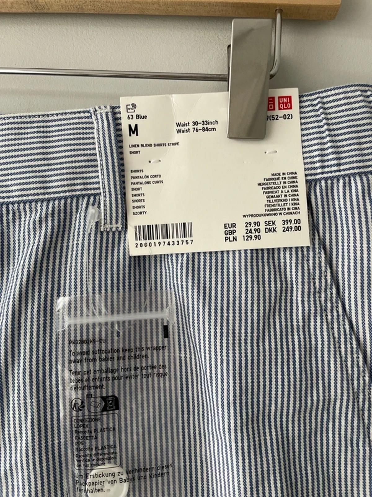 Men’s Uniqlo Linen Stripped Shorts in Light Blue and White - W30-33/L9 - 3167